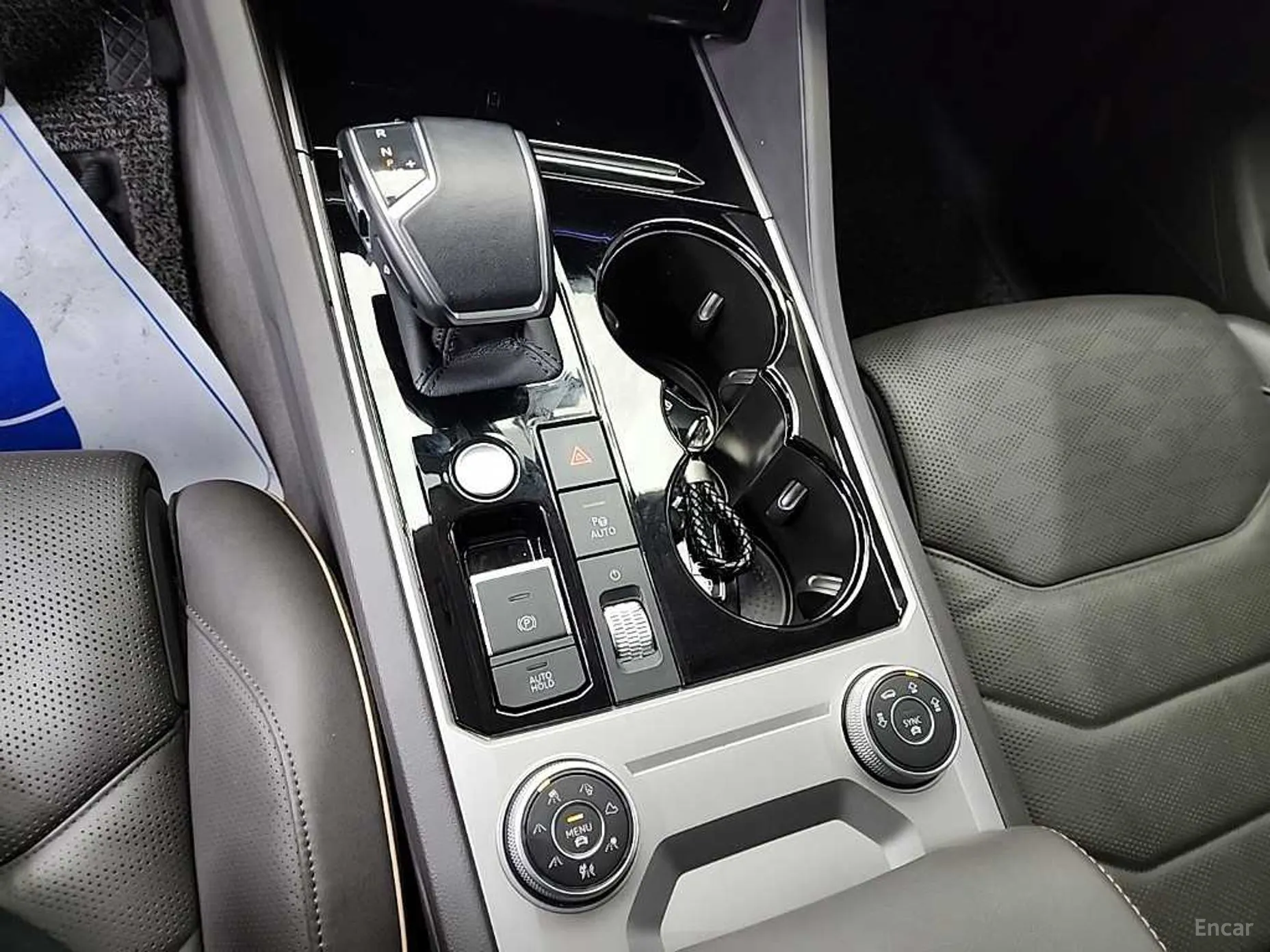 Volkswagen Touareg 3rd Generation превью 8