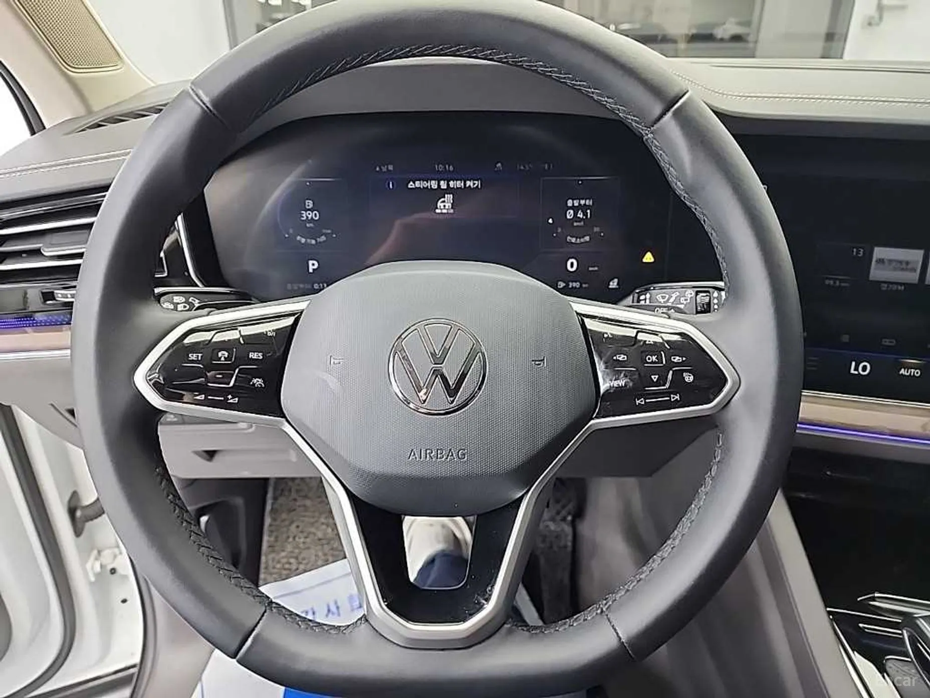 Volkswagen Touareg 3rd Generation превью 9