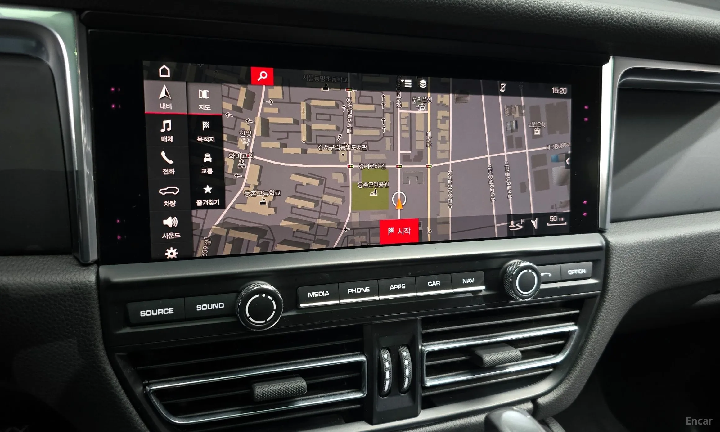 Porsche Macan превью 14