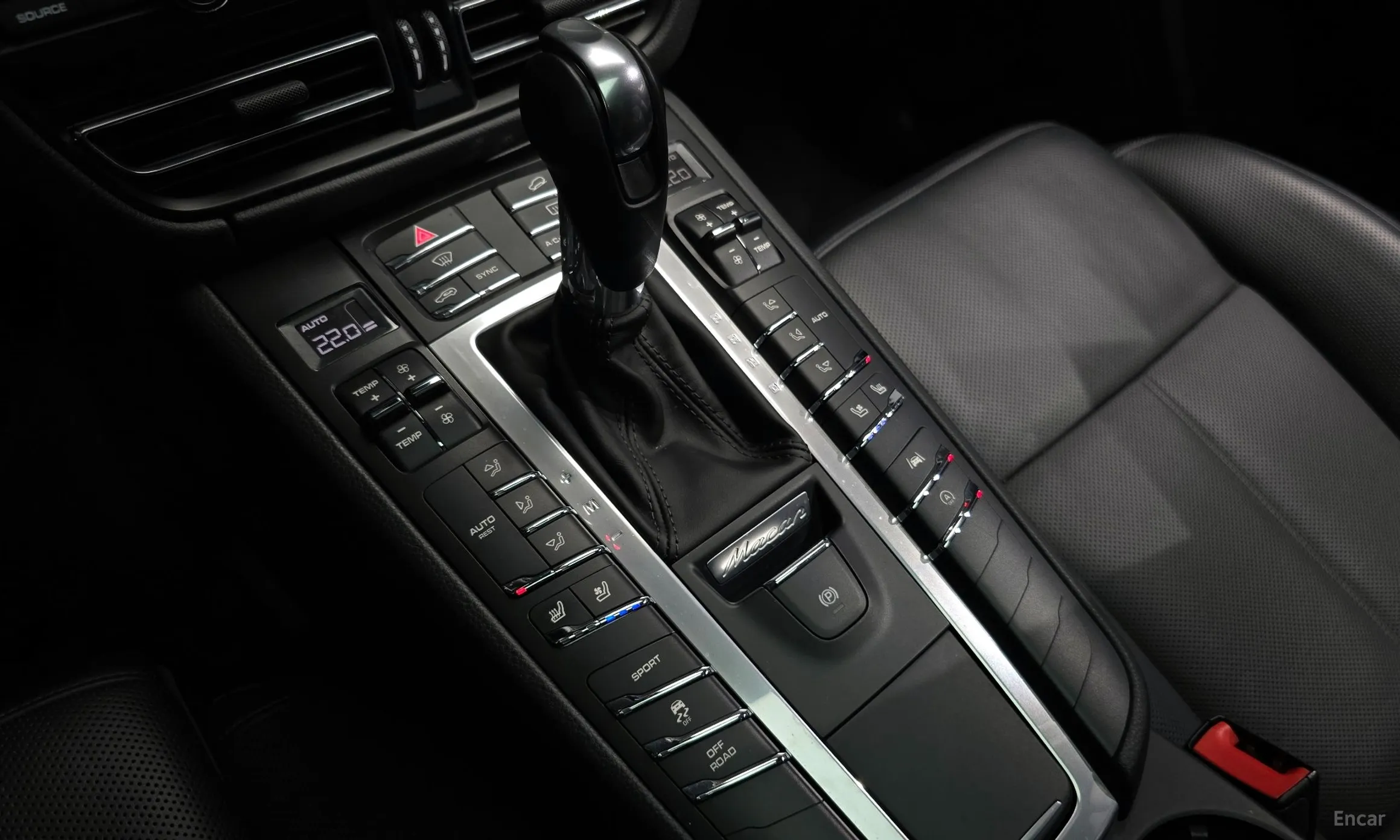 Porsche Macan превью 9