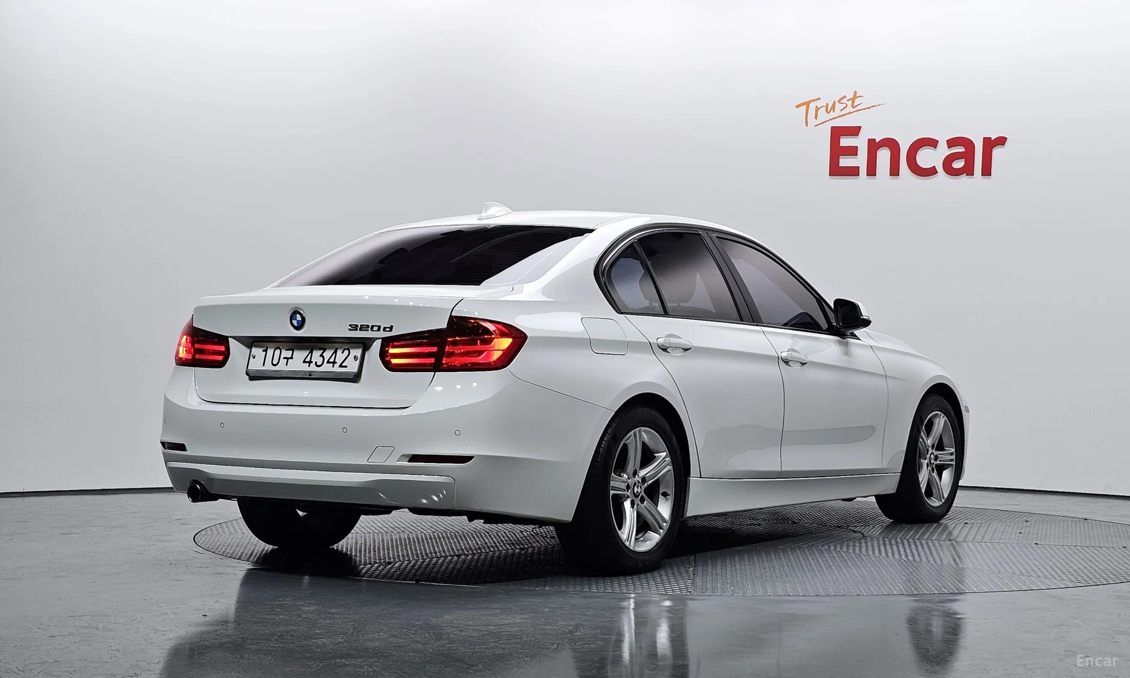 BMW 3 Series (F30)