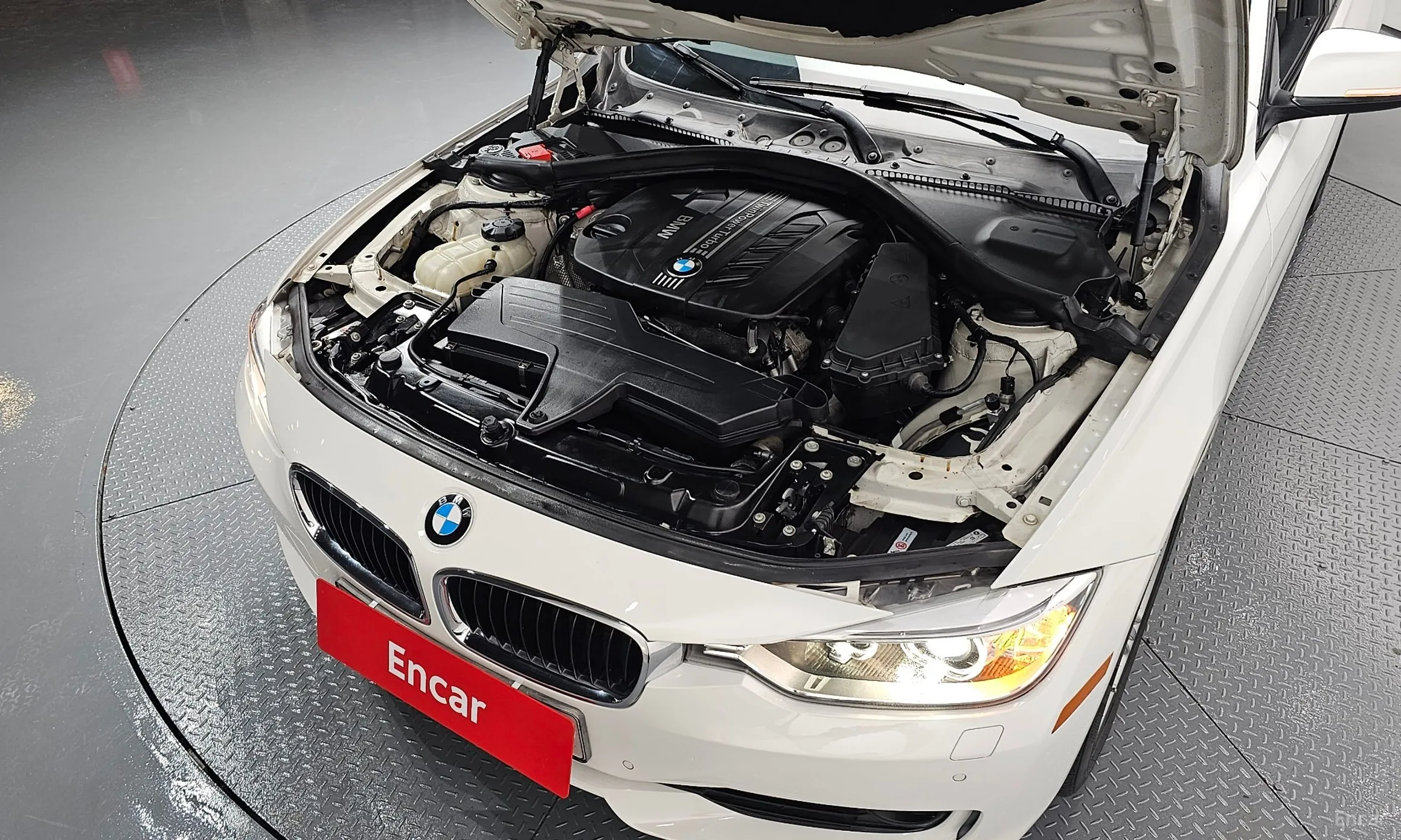 BMW 3 Series (F30) превью 6