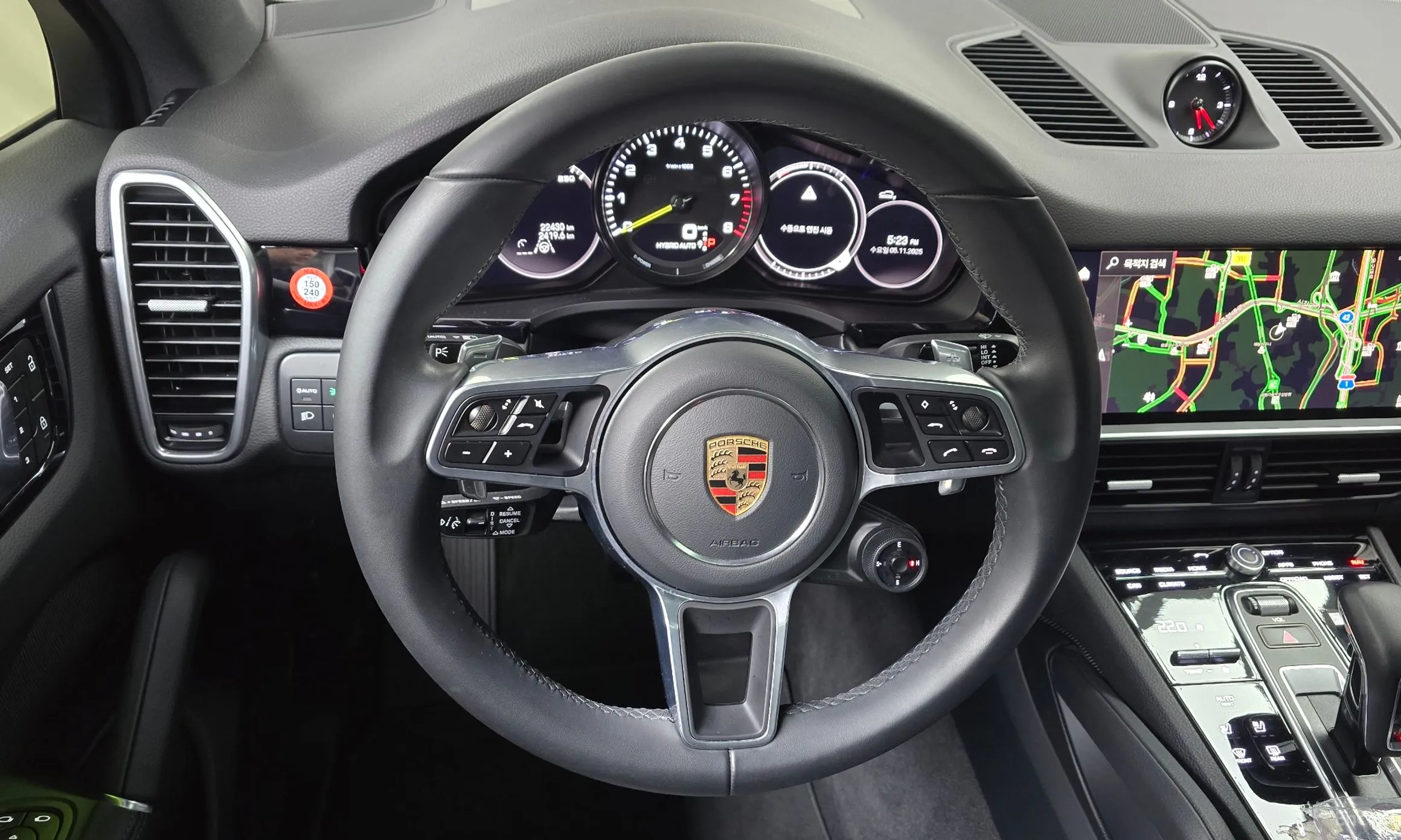 Porsche Cayenne (PO536) превью 13