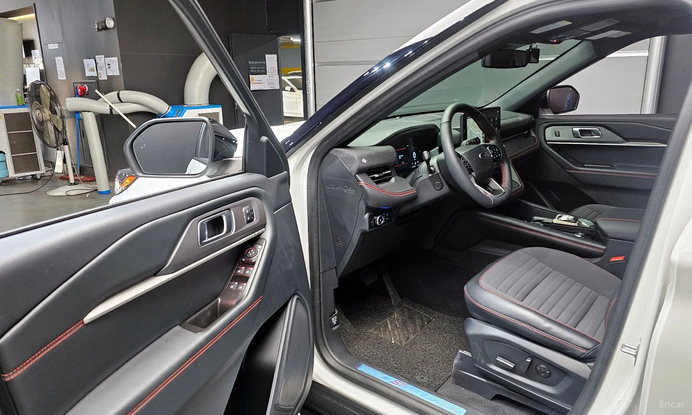 Ford Explorer 6th Generation превью 10