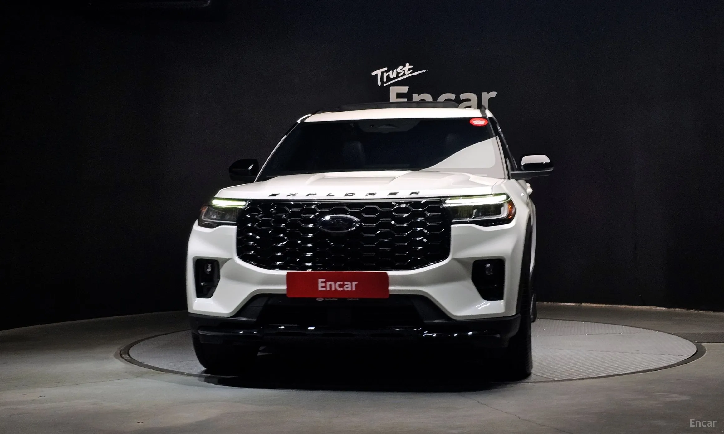 Ford Explorer 6th Generation превью 3