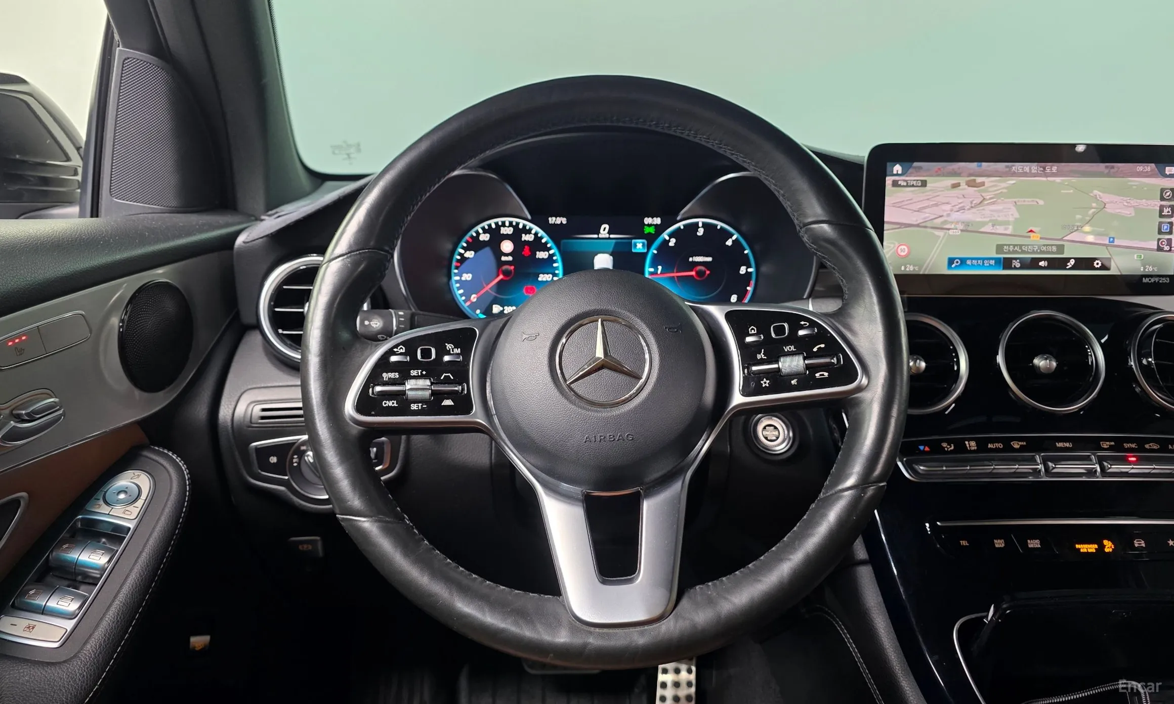 Mercedes Benz GLC-Class X253 превью 15