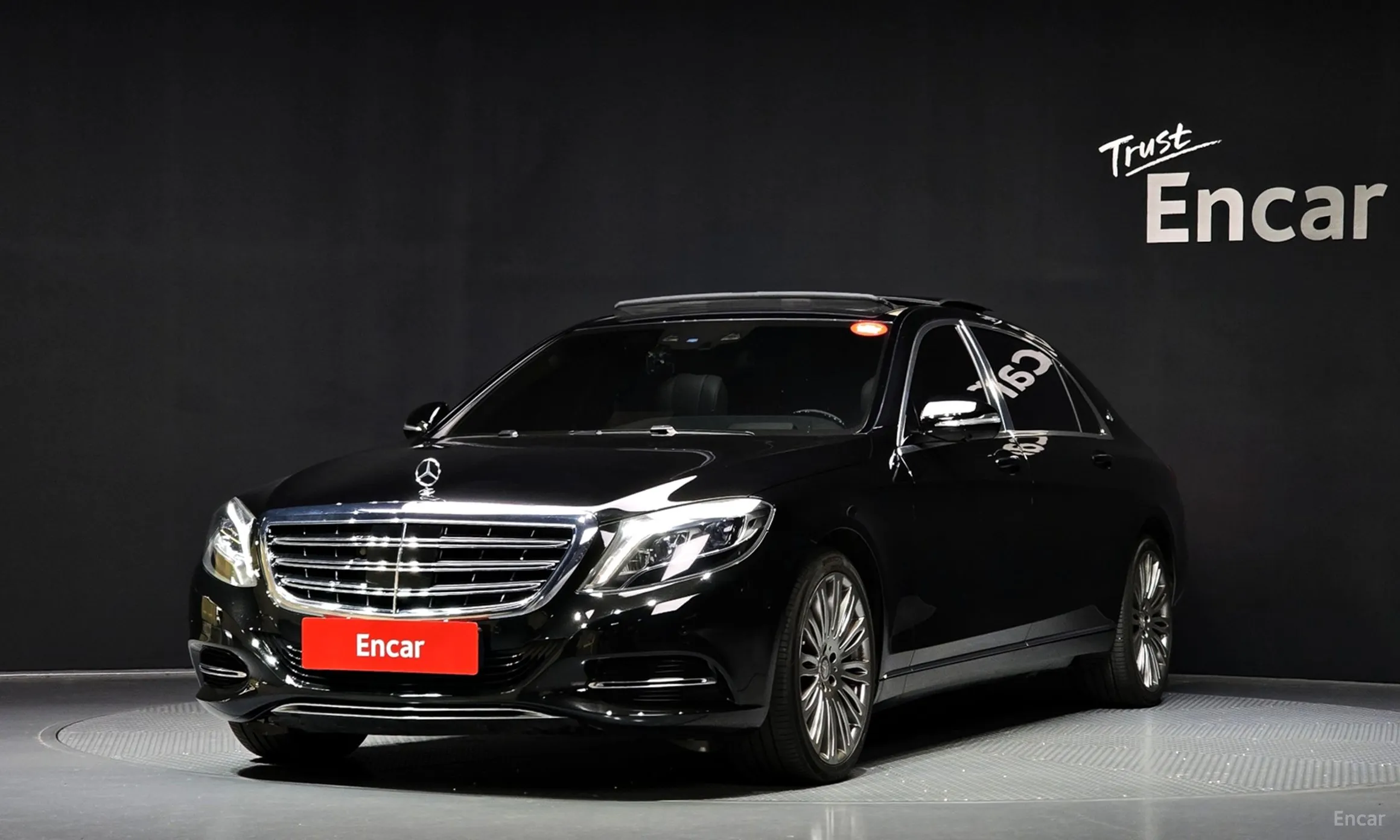Mercedes Benz S-Class W222