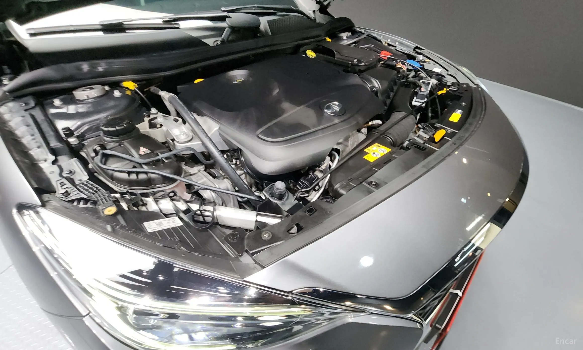 Infiniti Q30 превью 6