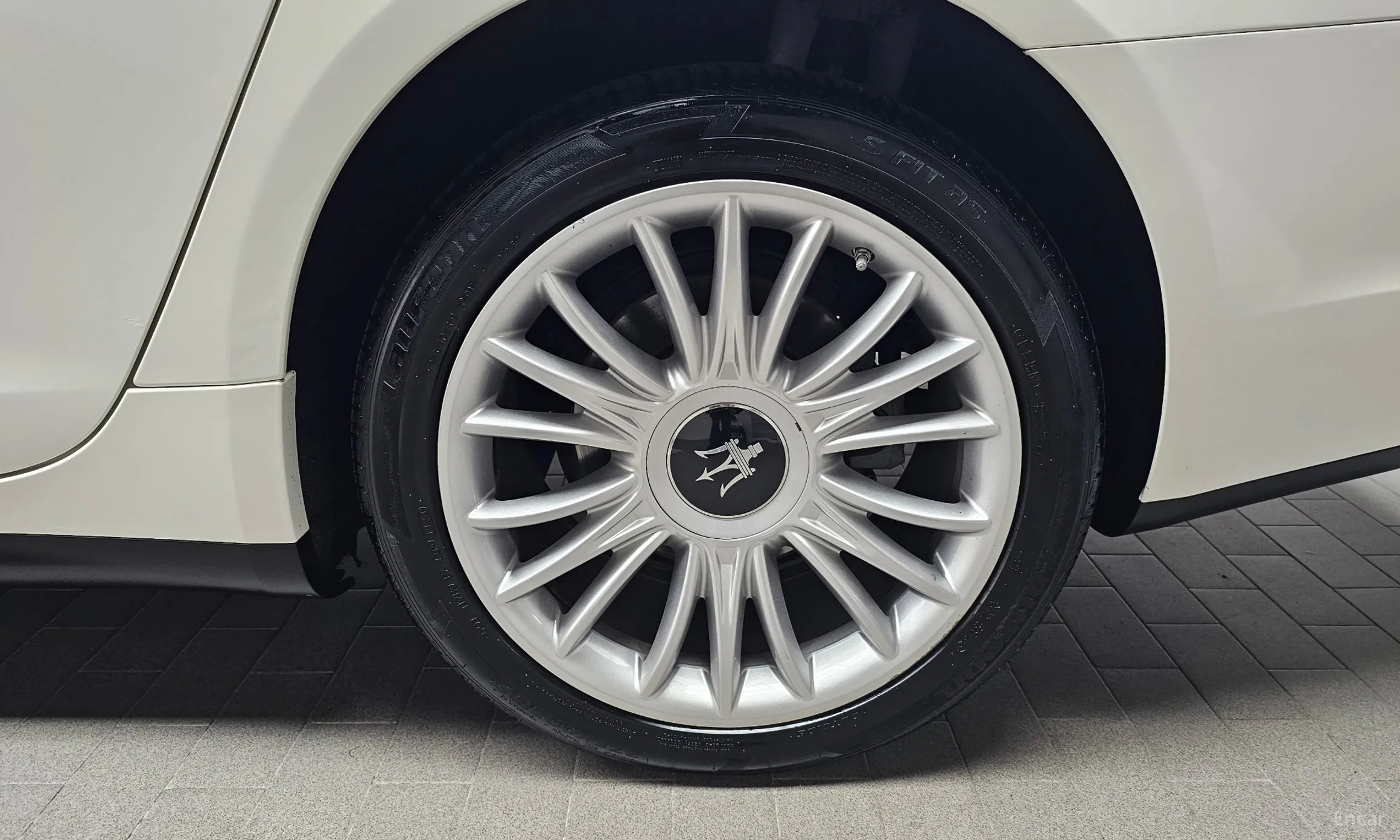 Maserati Quattroporte превью 5