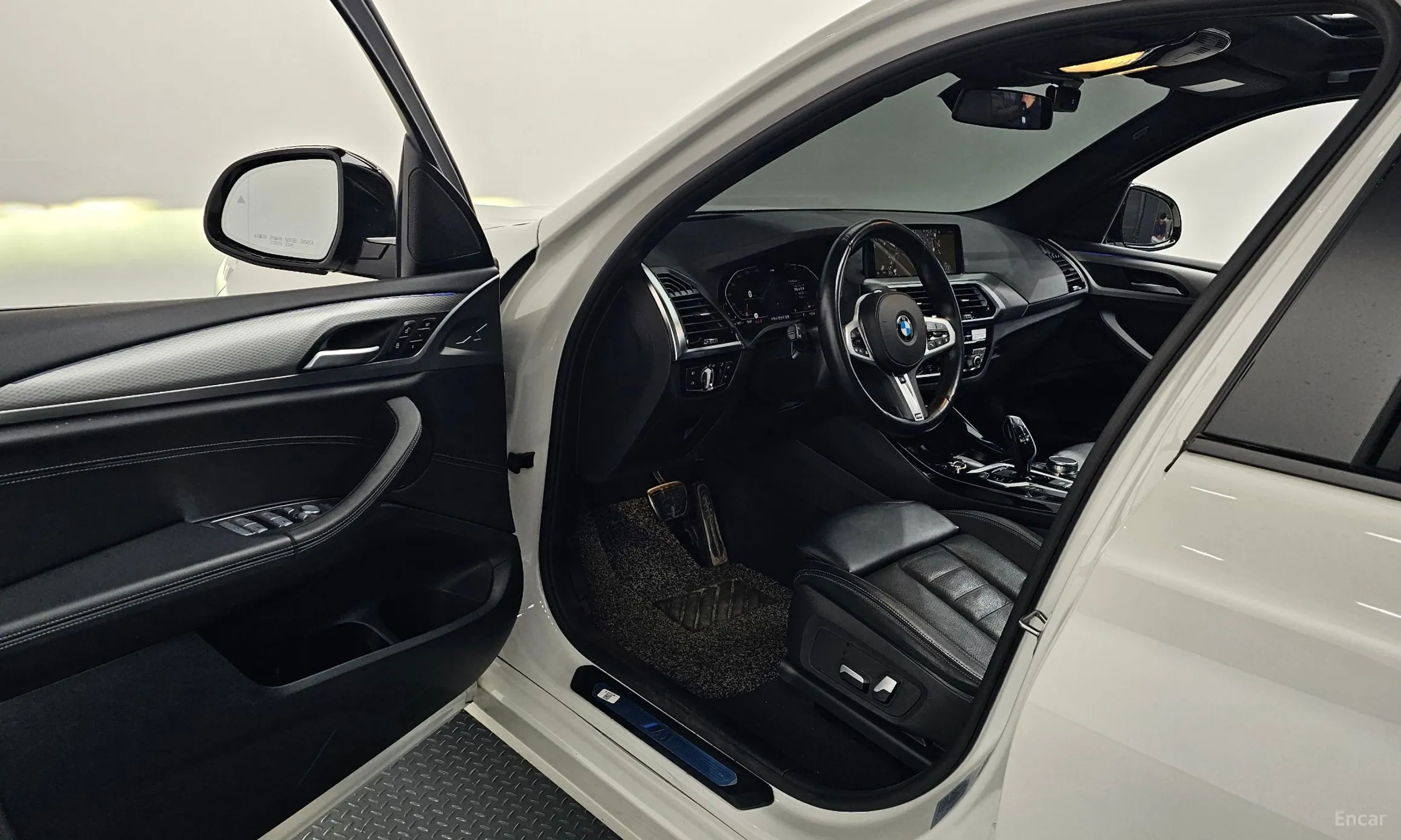 BMW X3 (G01) превью 11