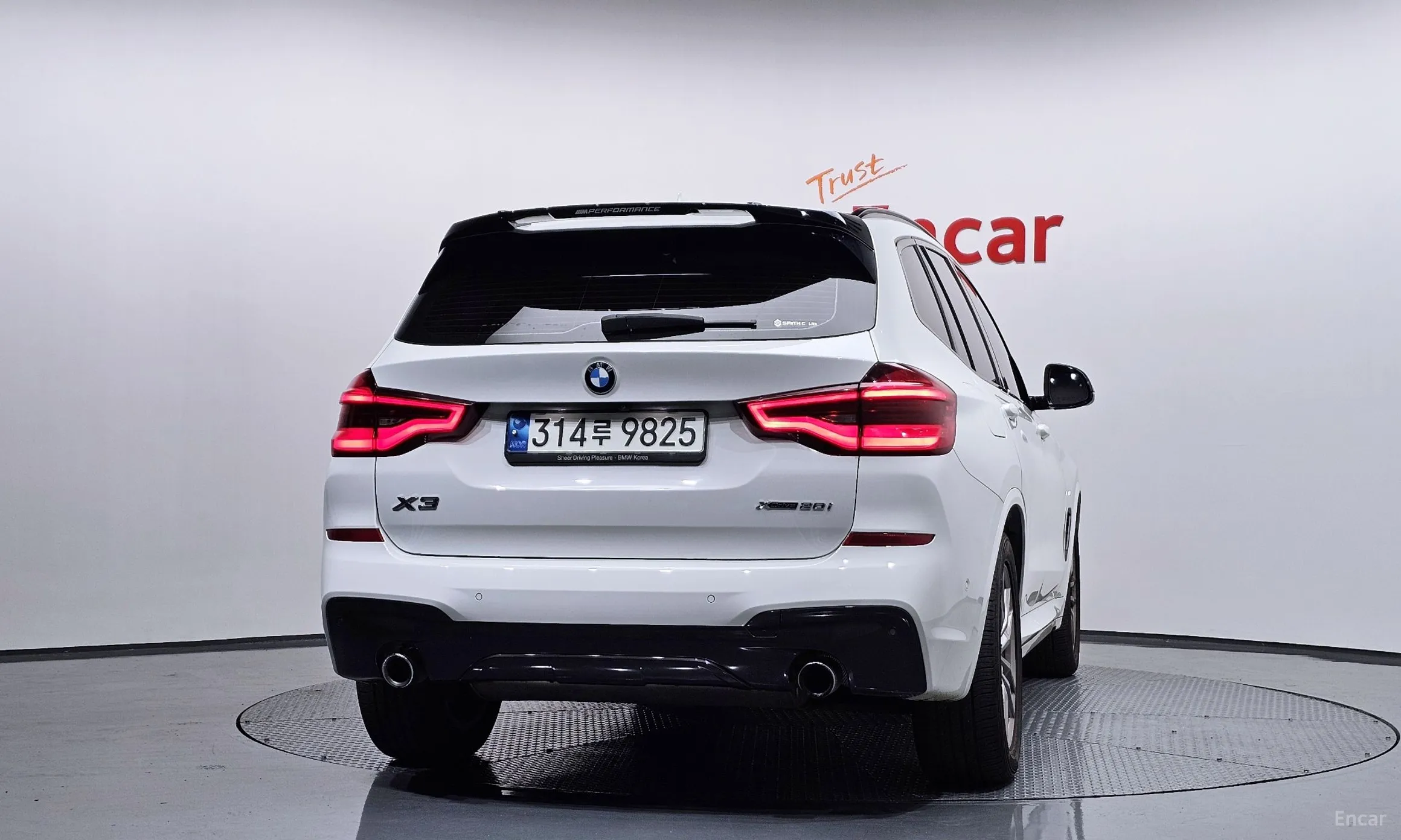 BMW X3 (G01) превью 4
