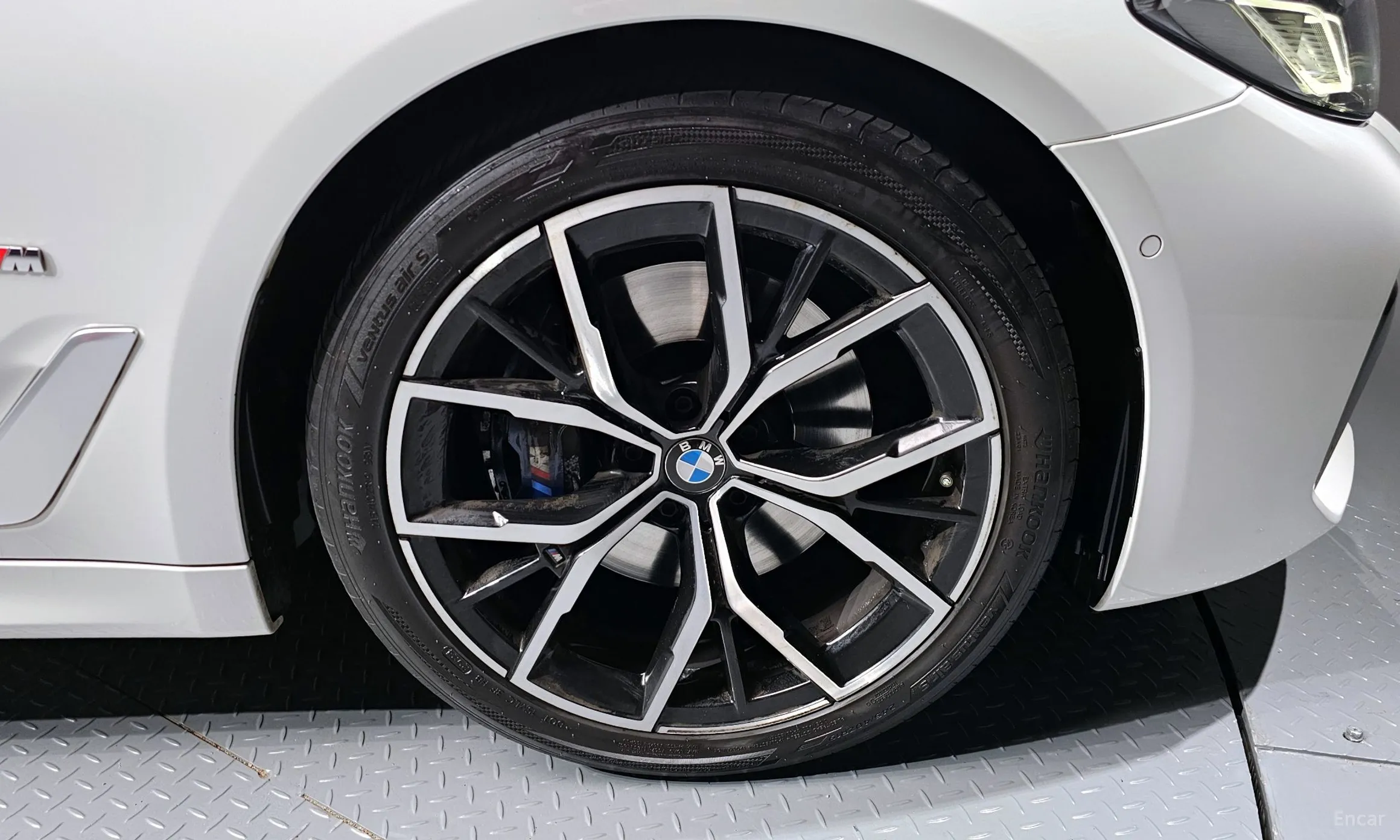 BMW 5 Series (G30) превью 5