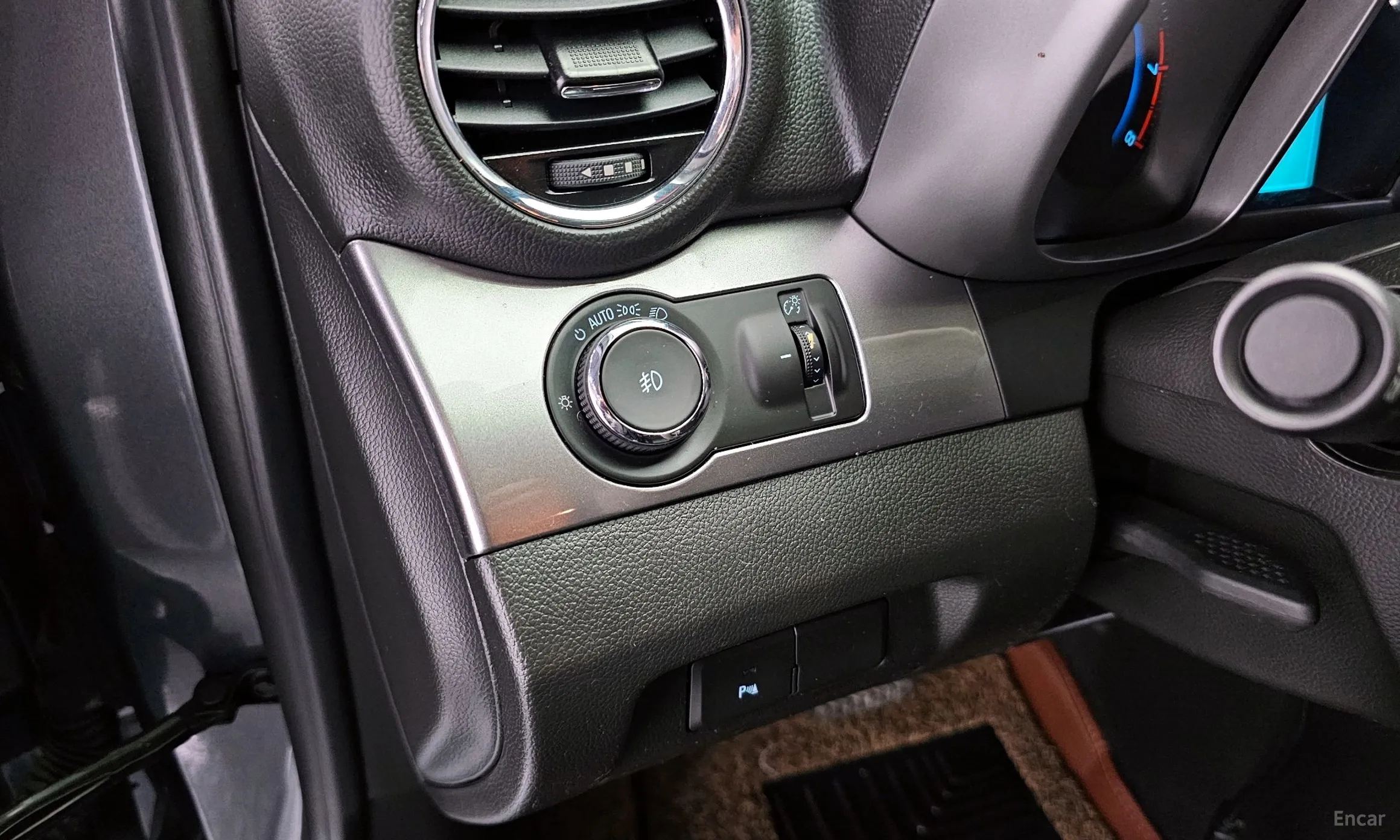 Chevrolet (GM Daewoo) Orlando превью 17