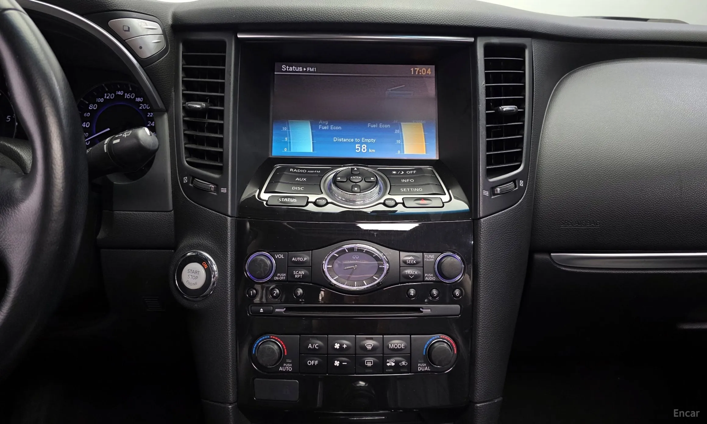 Infiniti QX70 превью 16