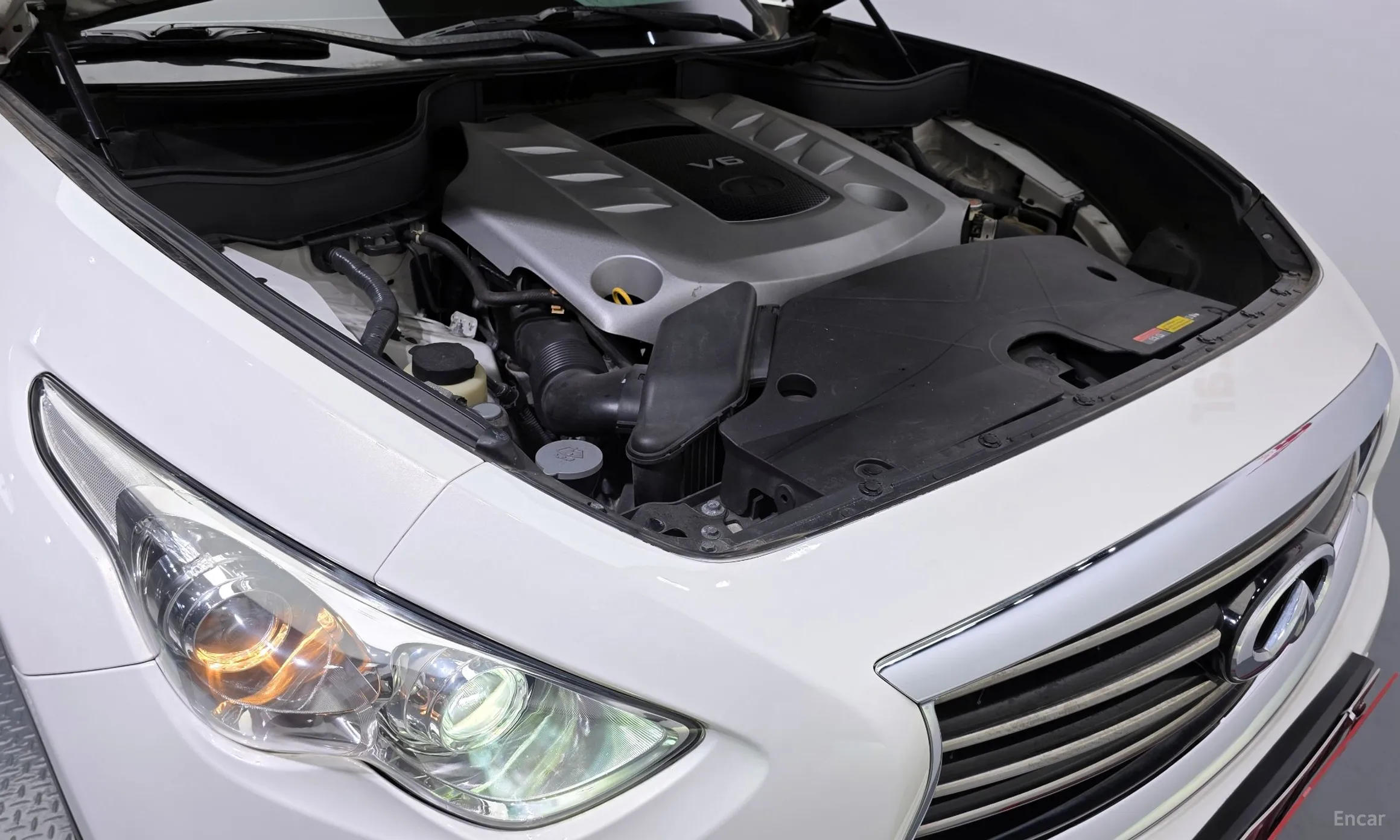 Infiniti QX70 превью 6