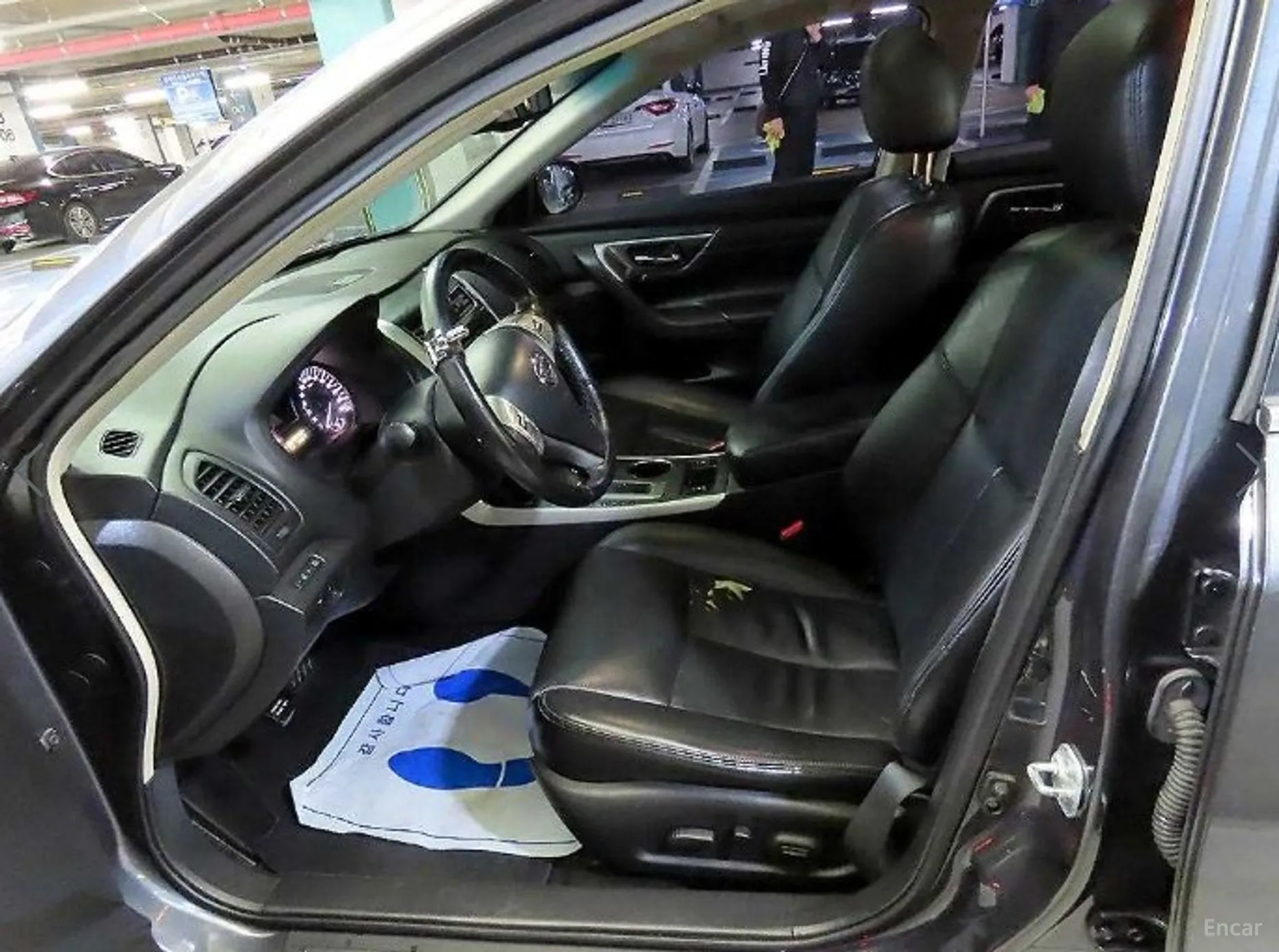 Nissan Altima превью 17