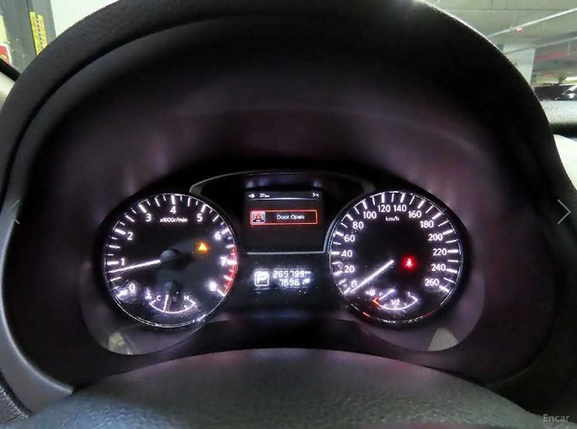 Nissan Altima превью 8
