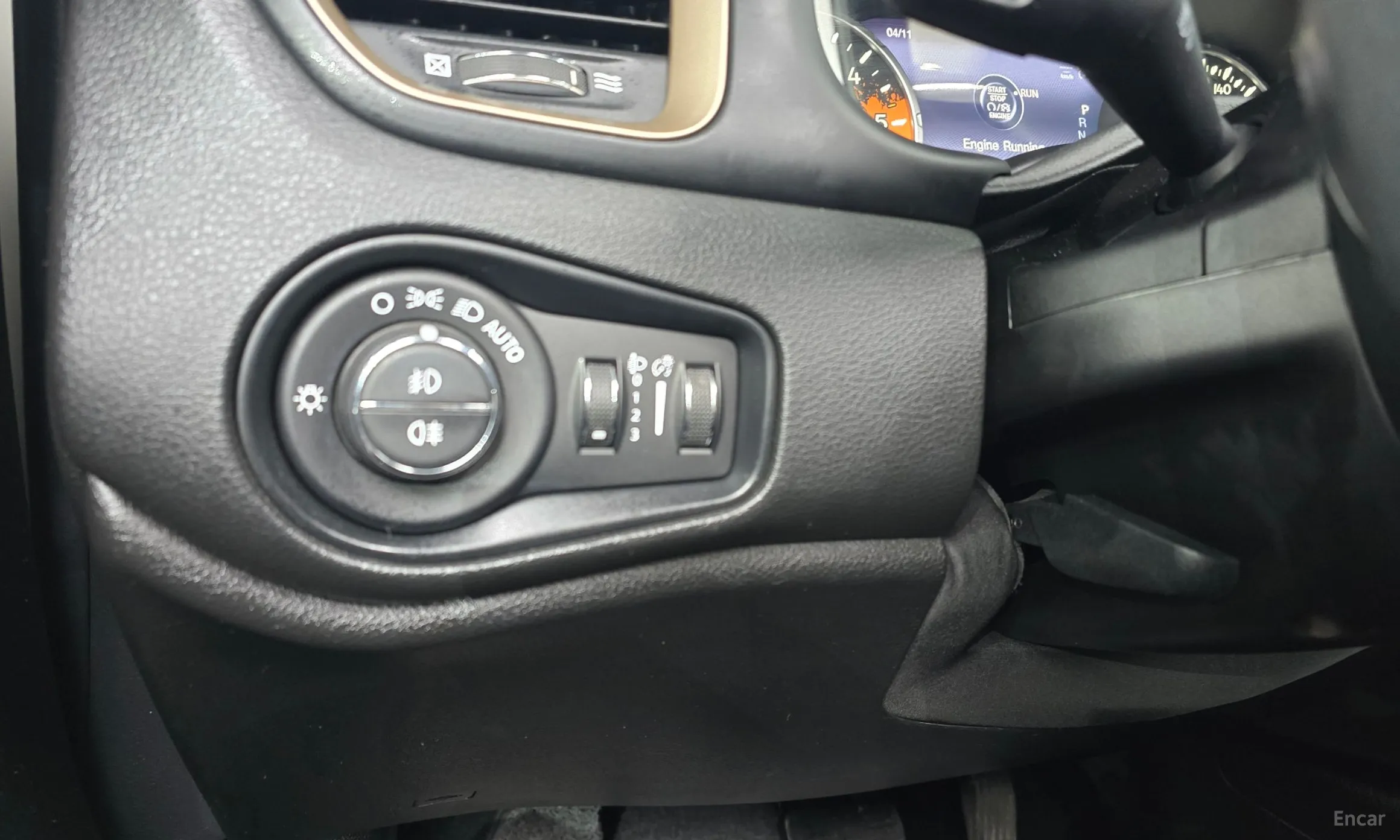 Jeep Renegade превью 16