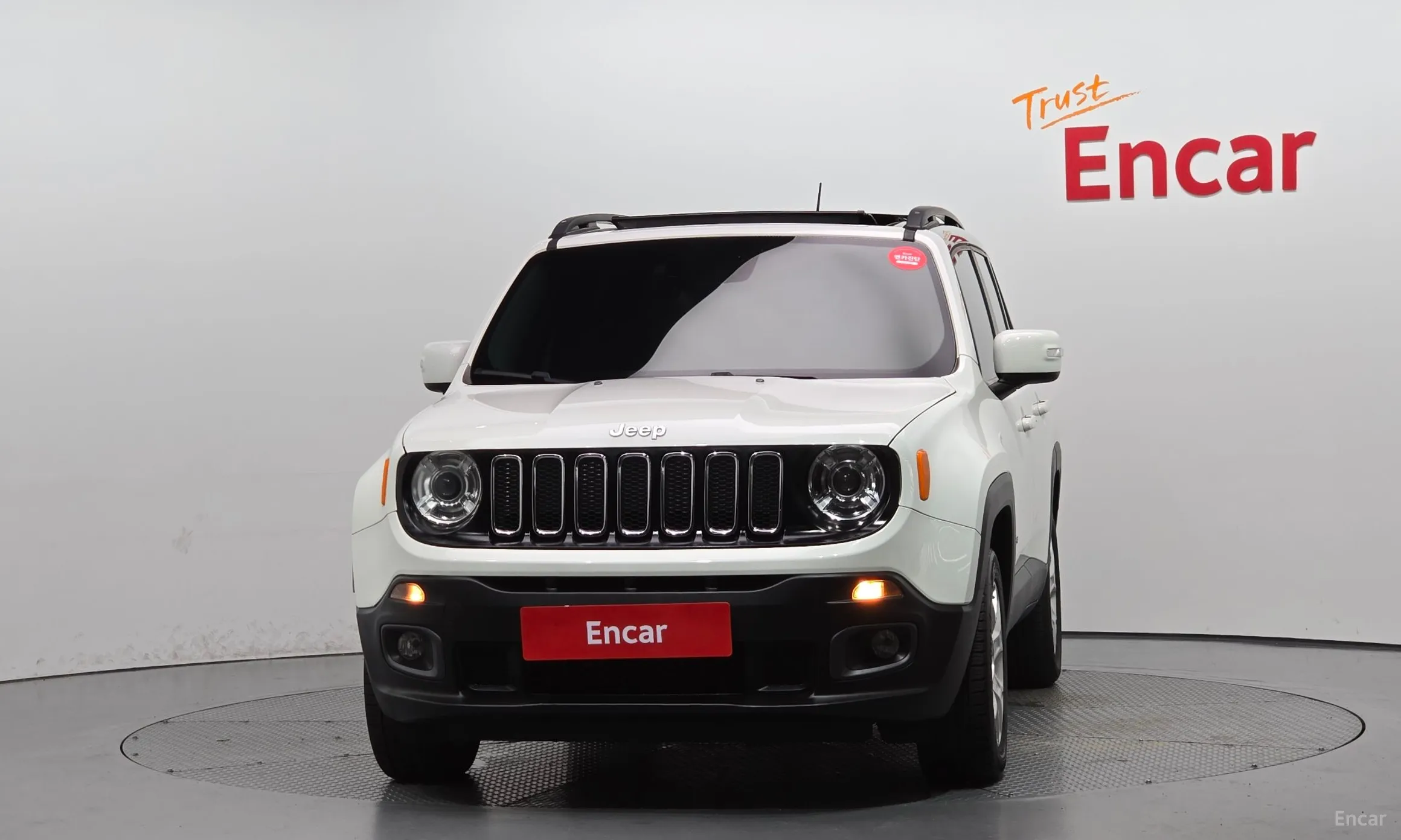 Jeep Renegade превью 3