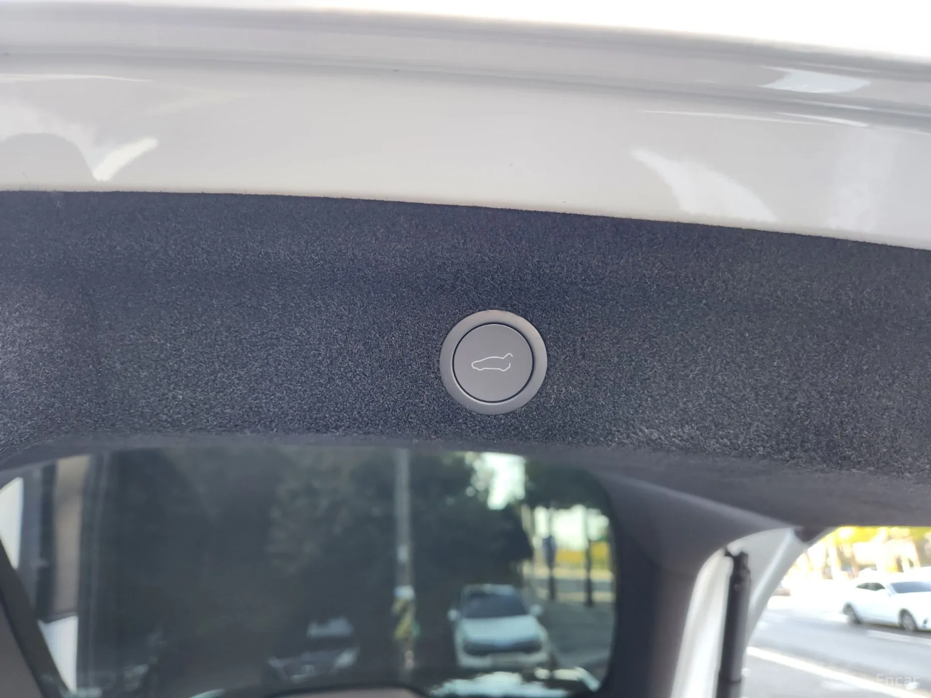 Tesla Model Y превью 16