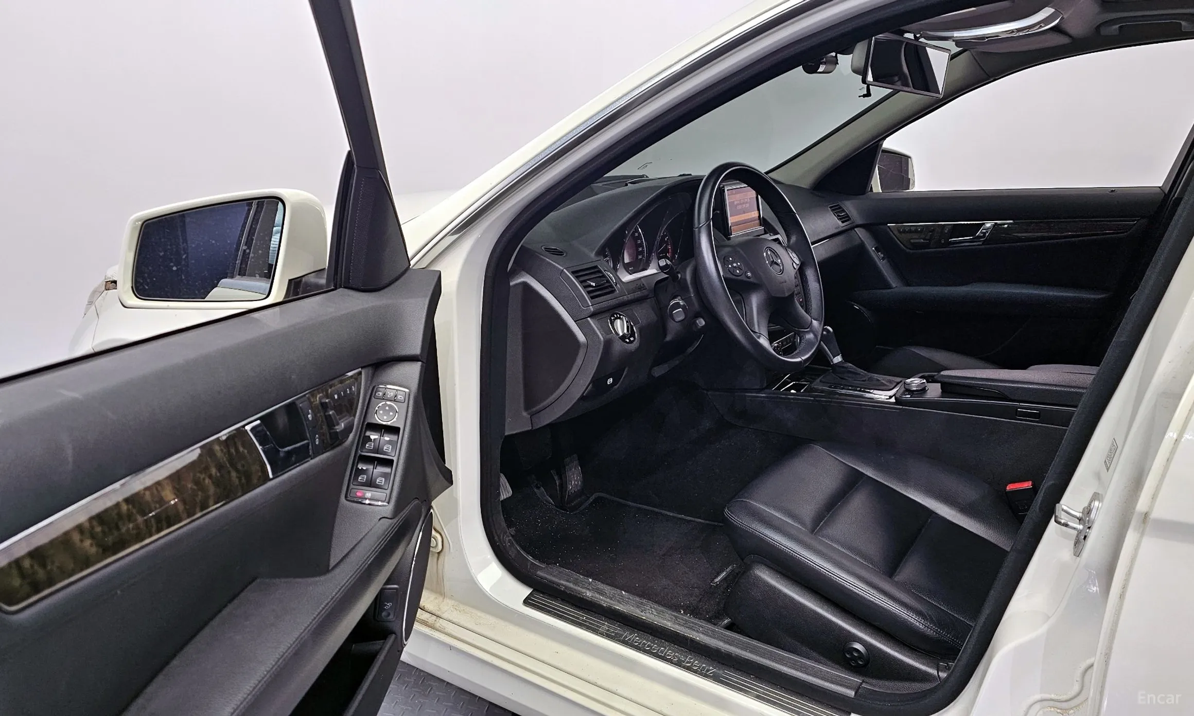 Mercedes Benz C-Class W204 превью 11
