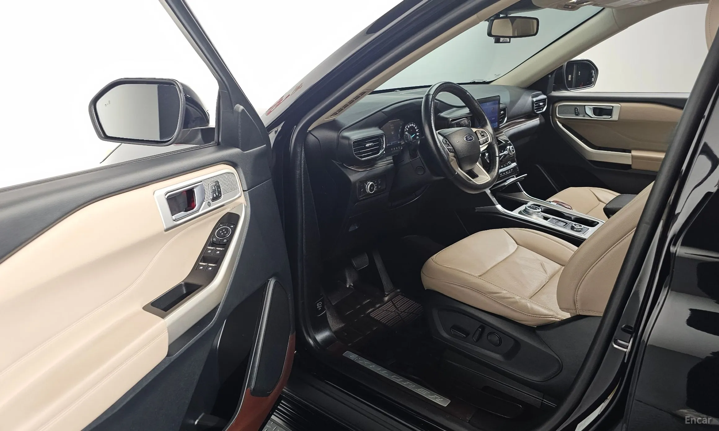 Ford Explorer 6th Generation превью 10