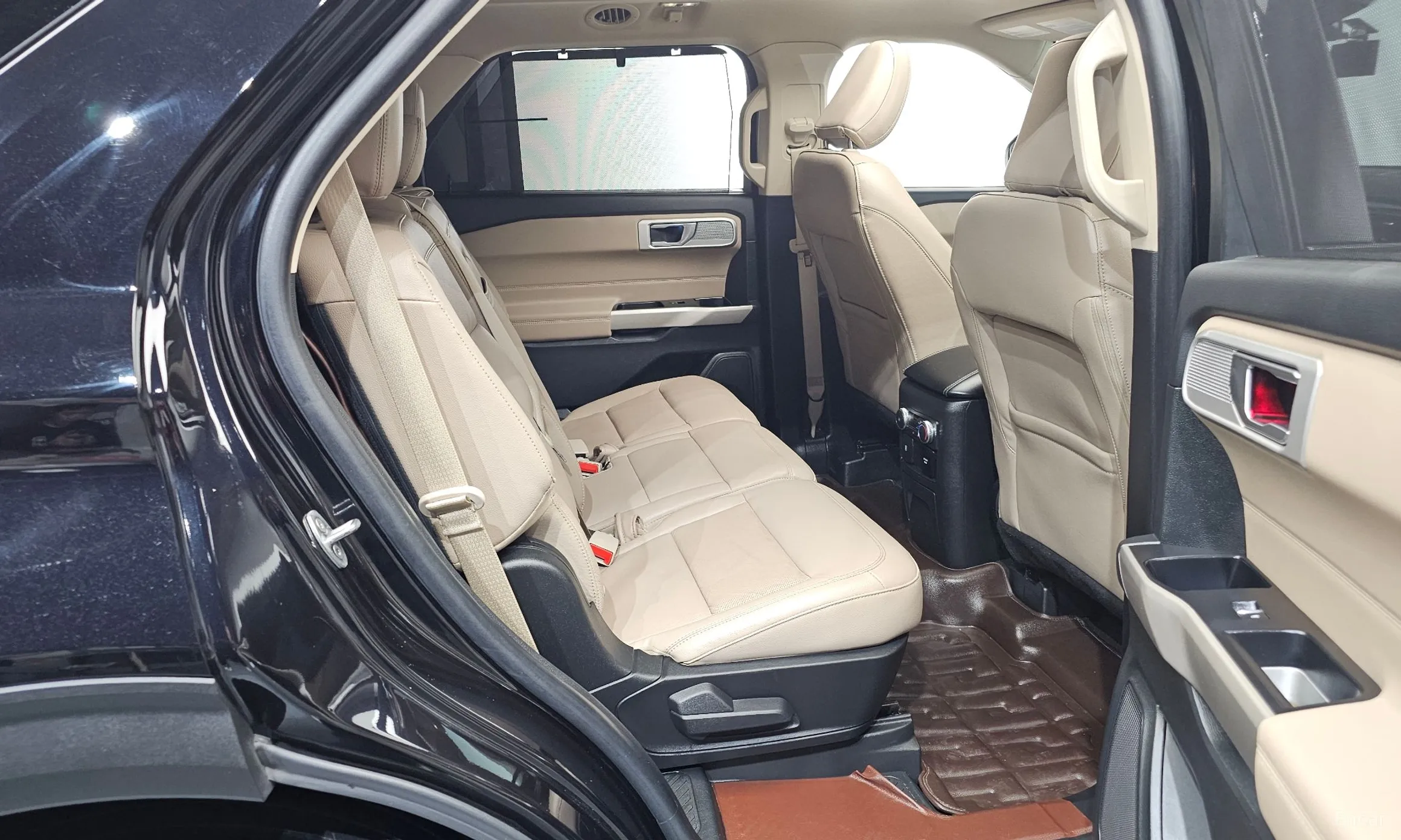 Ford Explorer 6th Generation превью 12