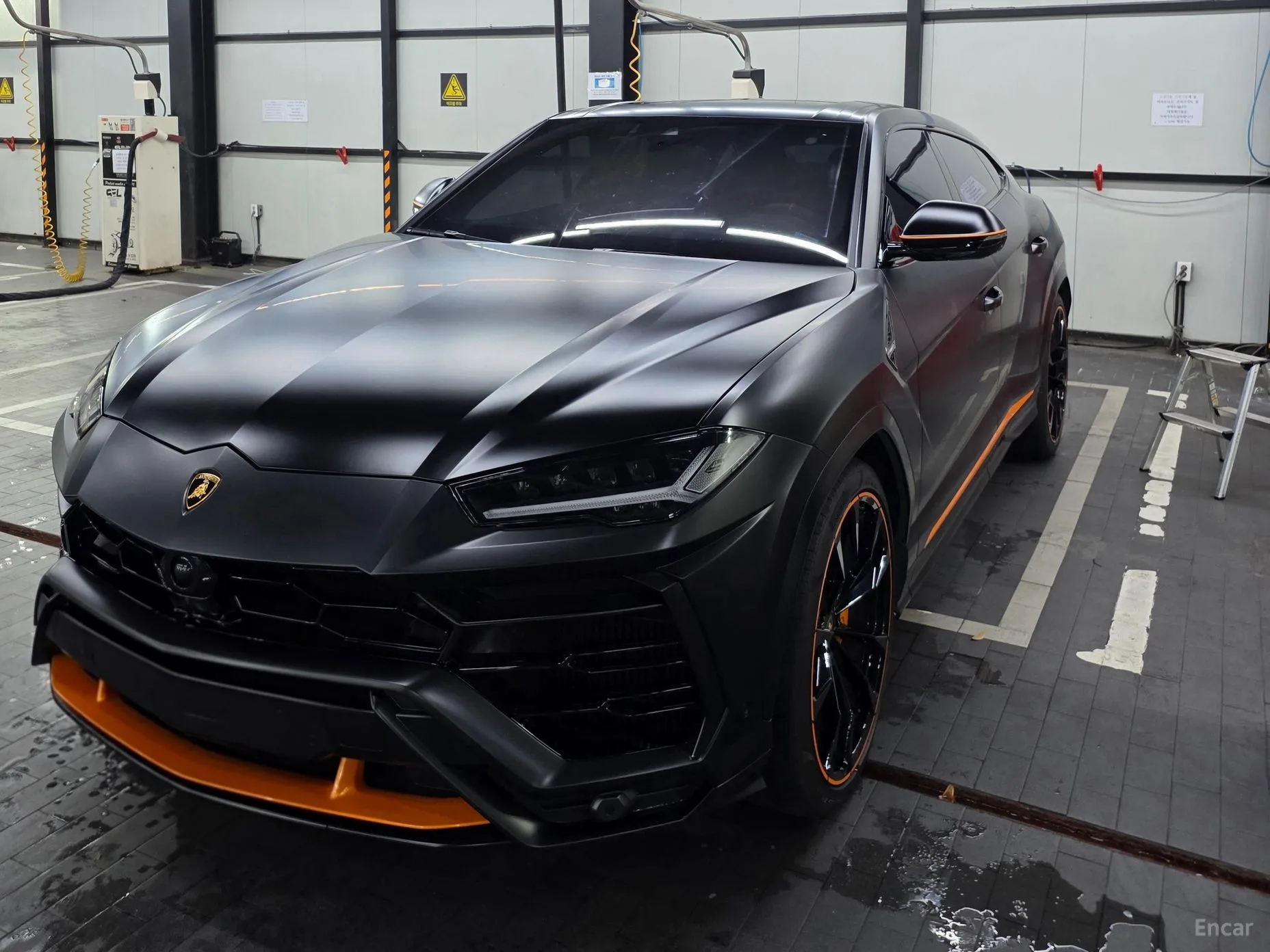 Lamborghini Urus превью 4