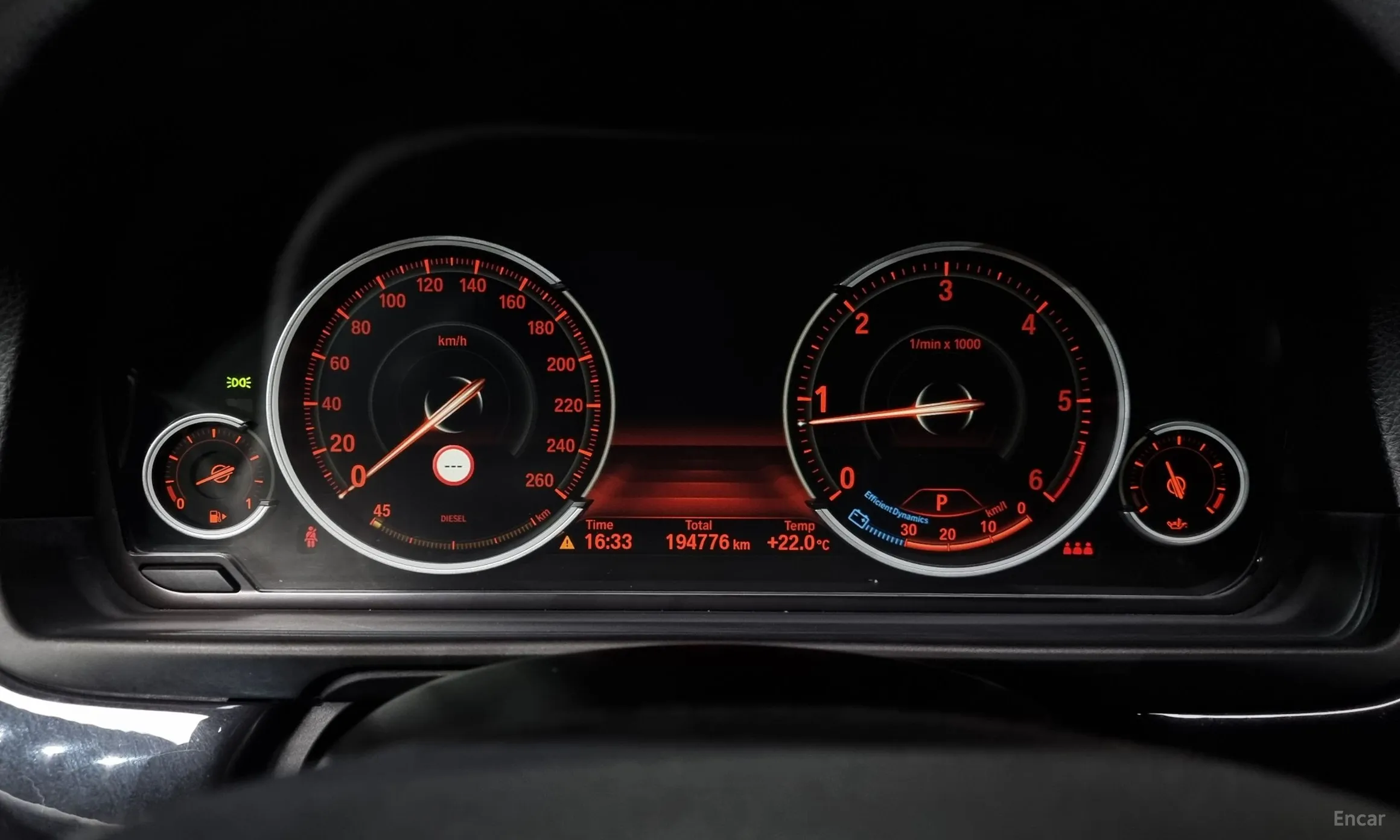 BMW 5 Series (F10) превью 8