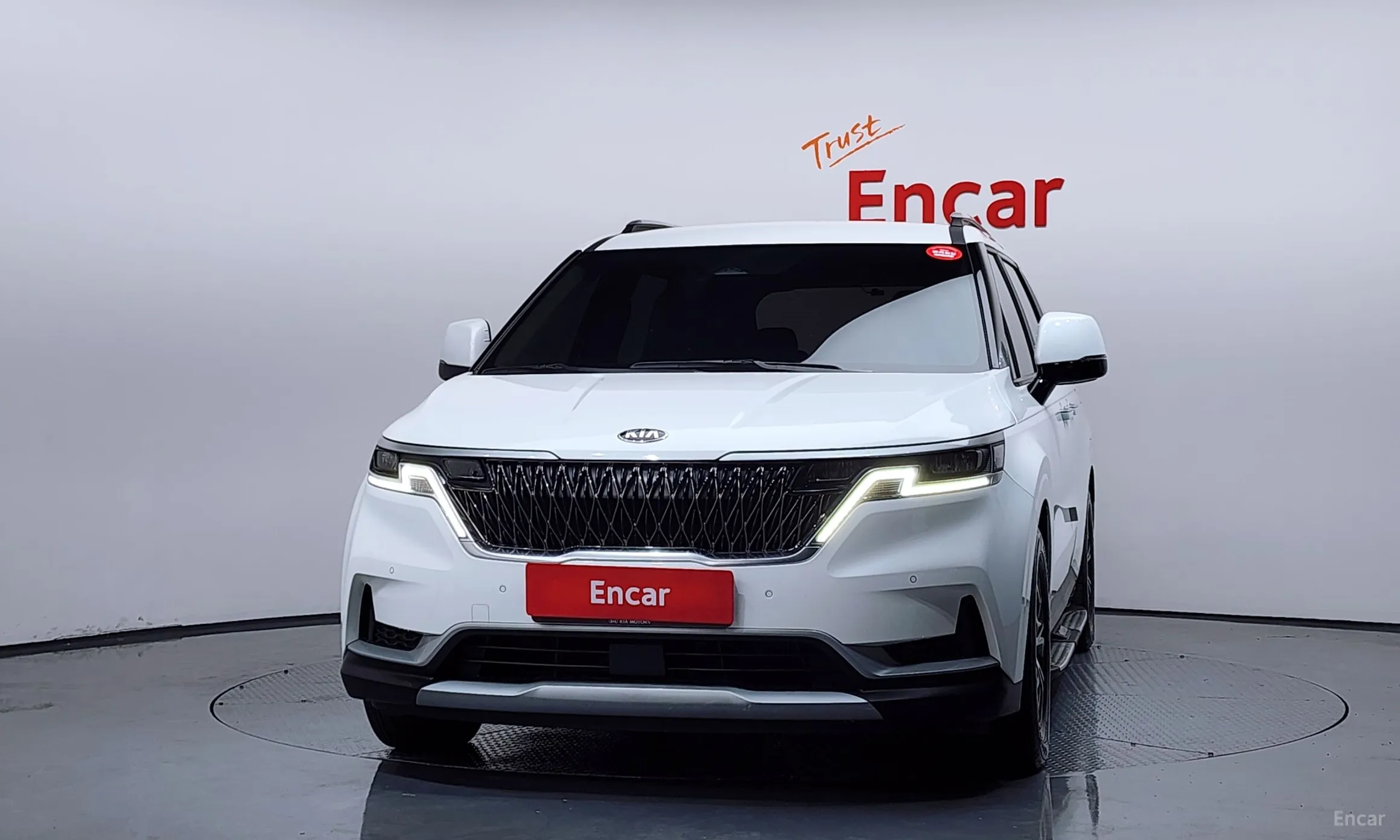 Kia Carnival Gen 4 превью 3