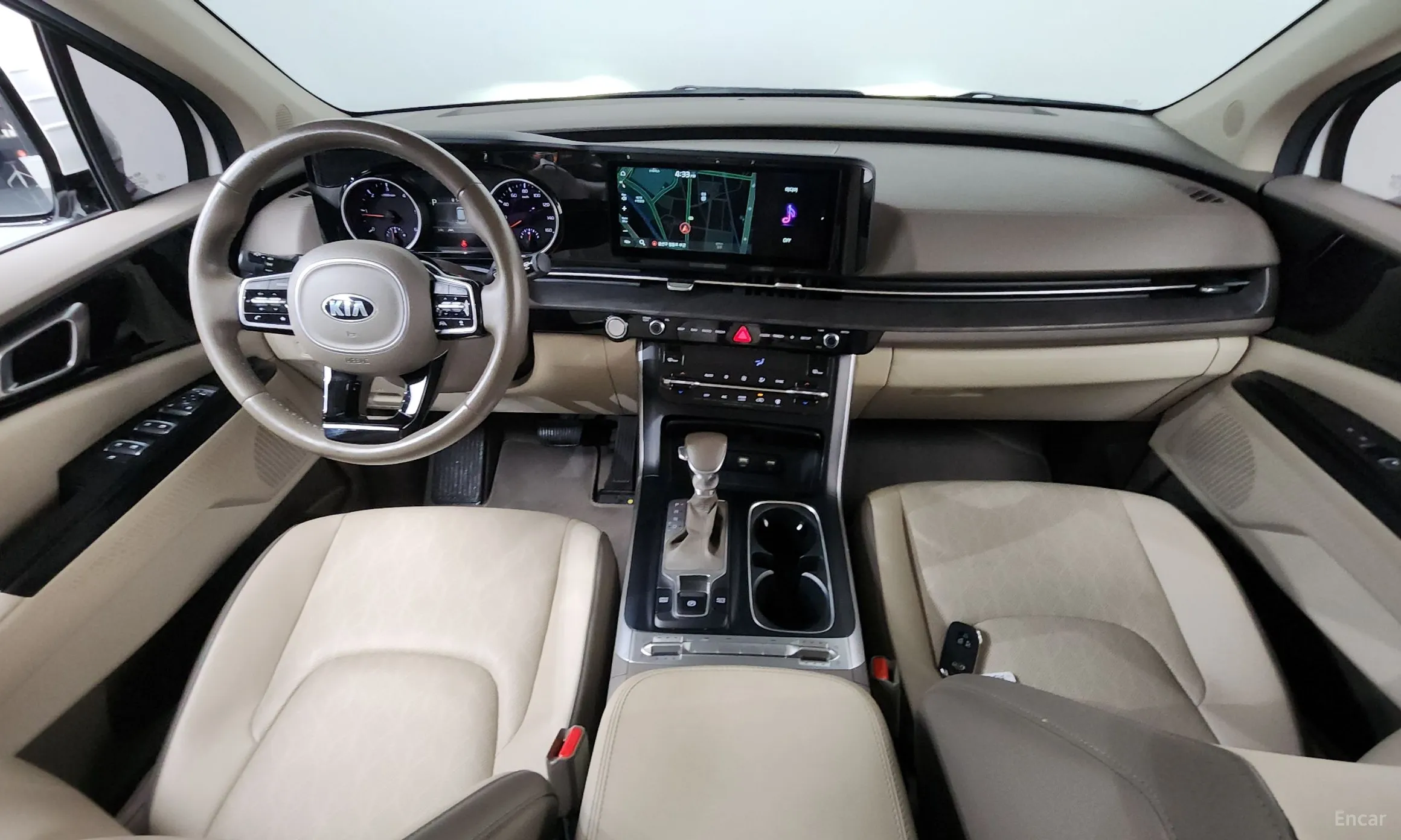 Kia Carnival Gen 4 превью 7