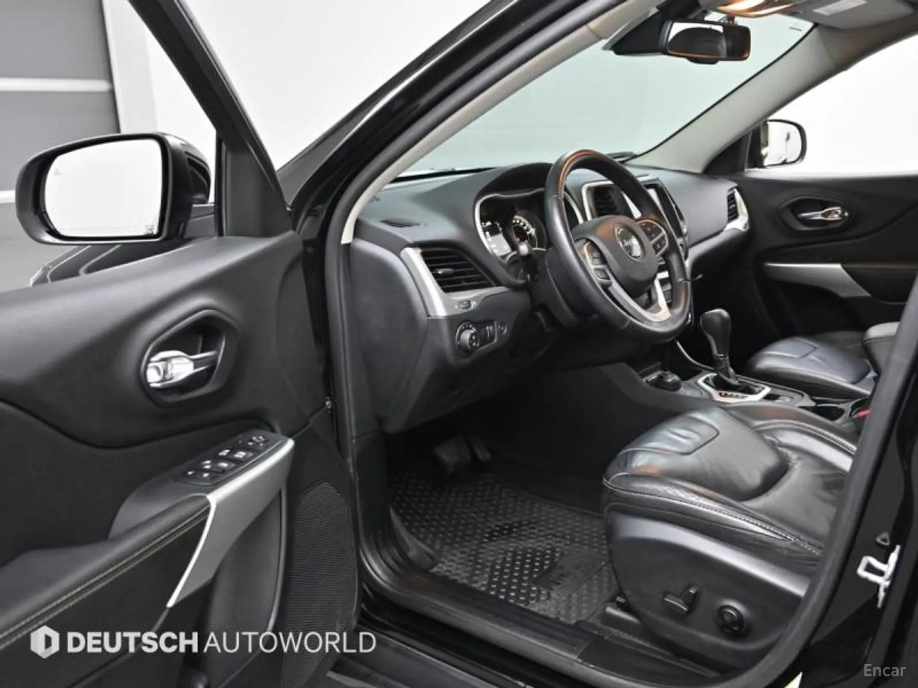 Jeep Cherokee (KL) превью 12