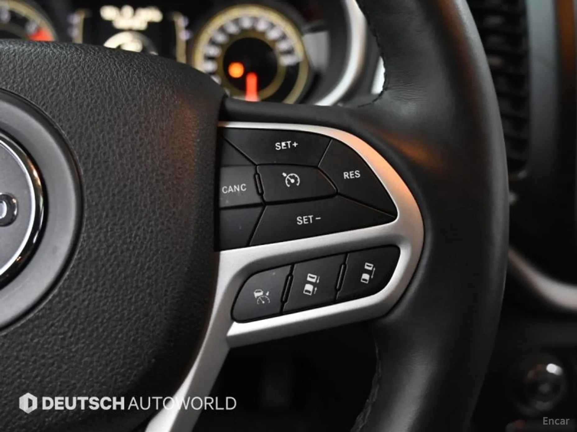 Jeep Cherokee (KL) превью 17