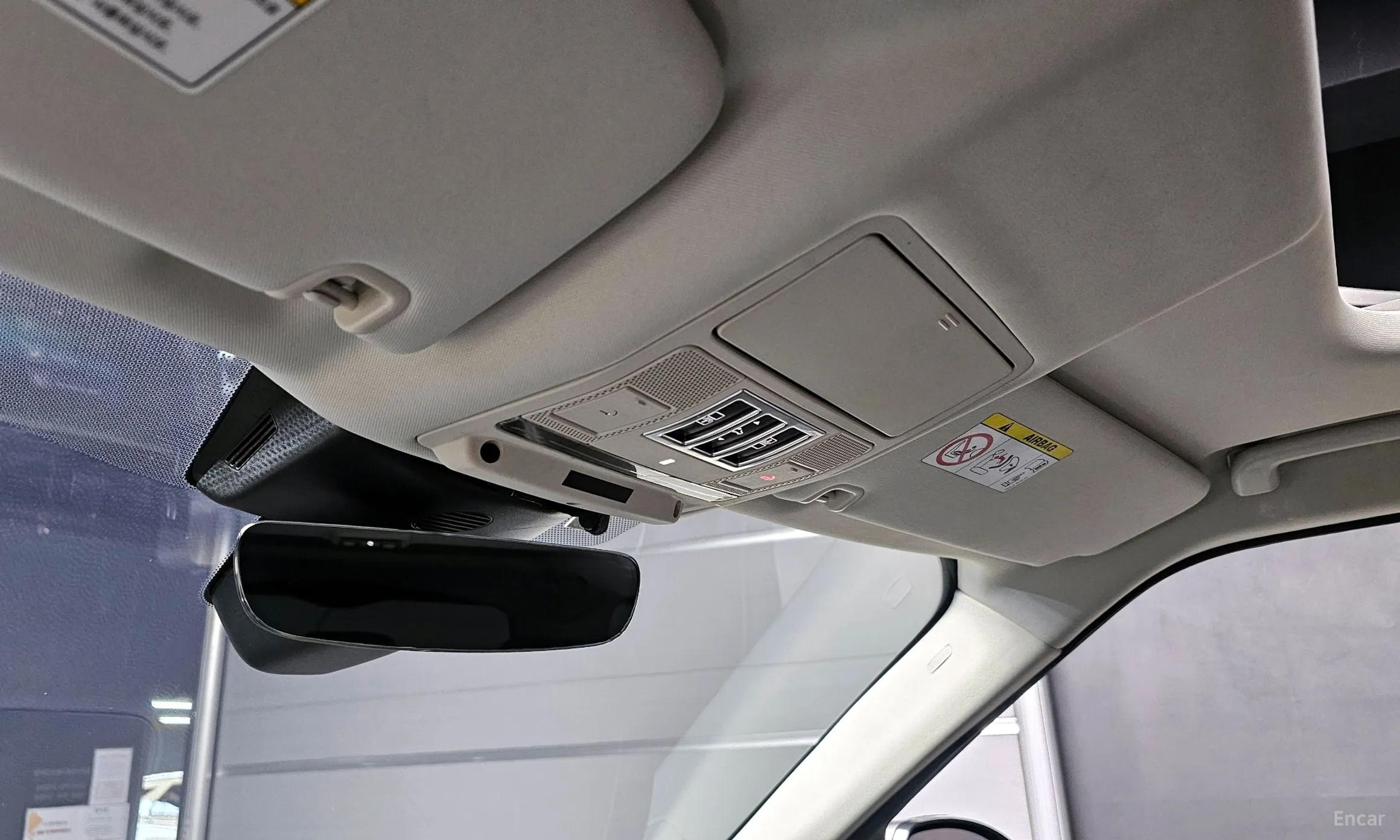 Land Rover Discovery 5 превью 17