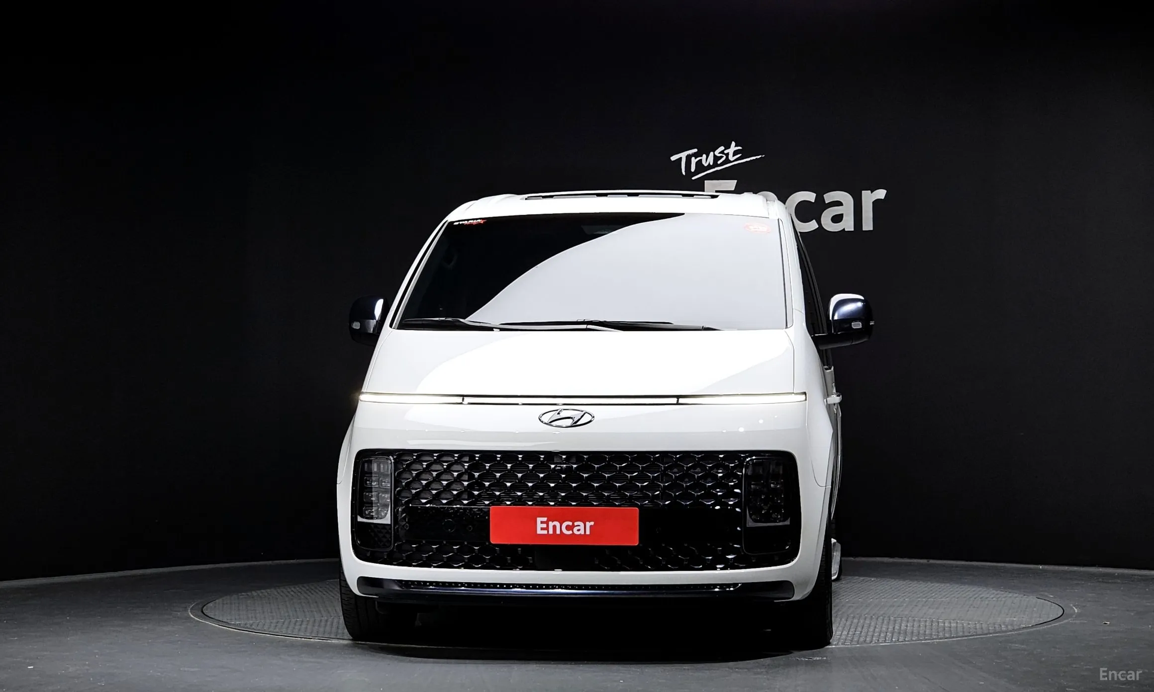 Hyundai Staria превью 3