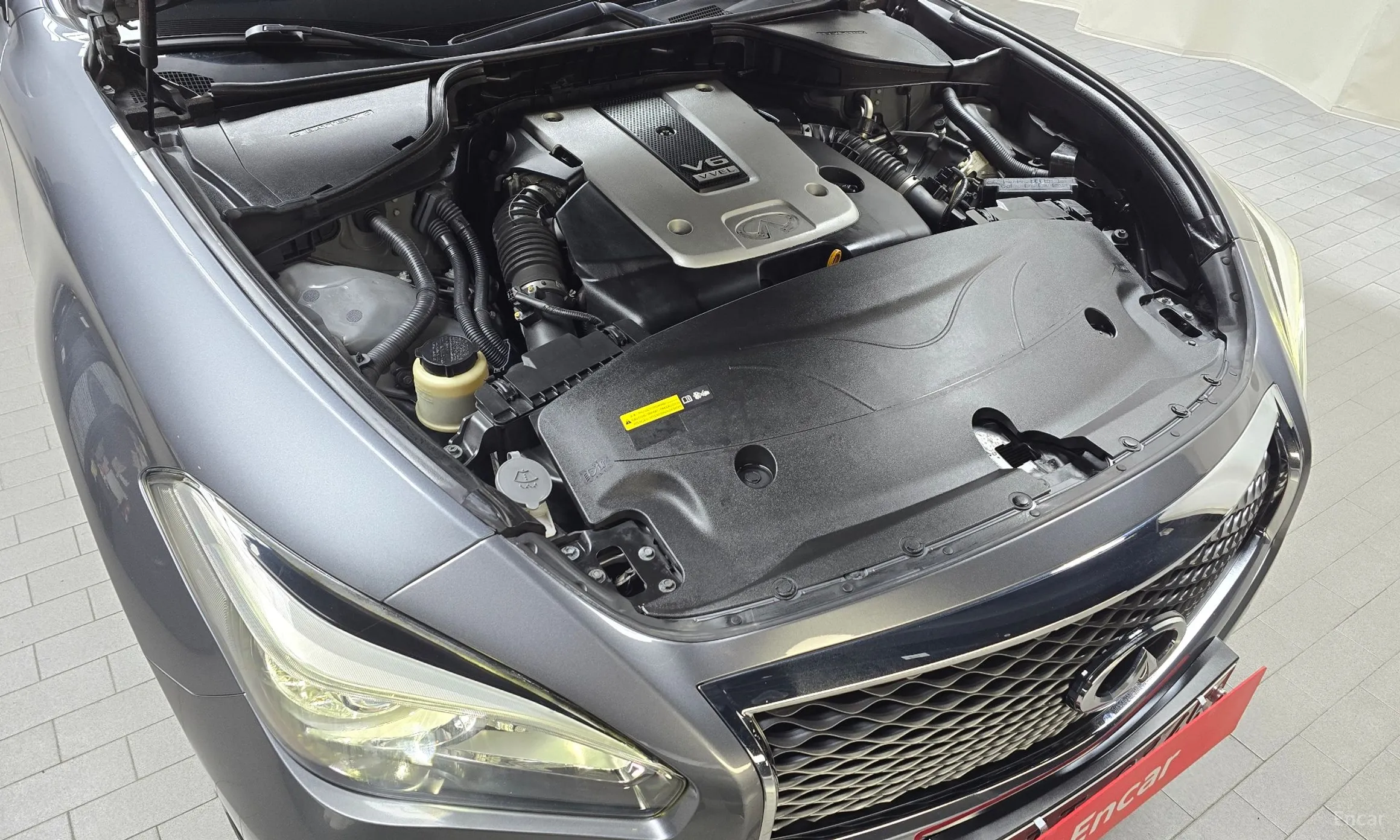 Infiniti Q70 превью 6