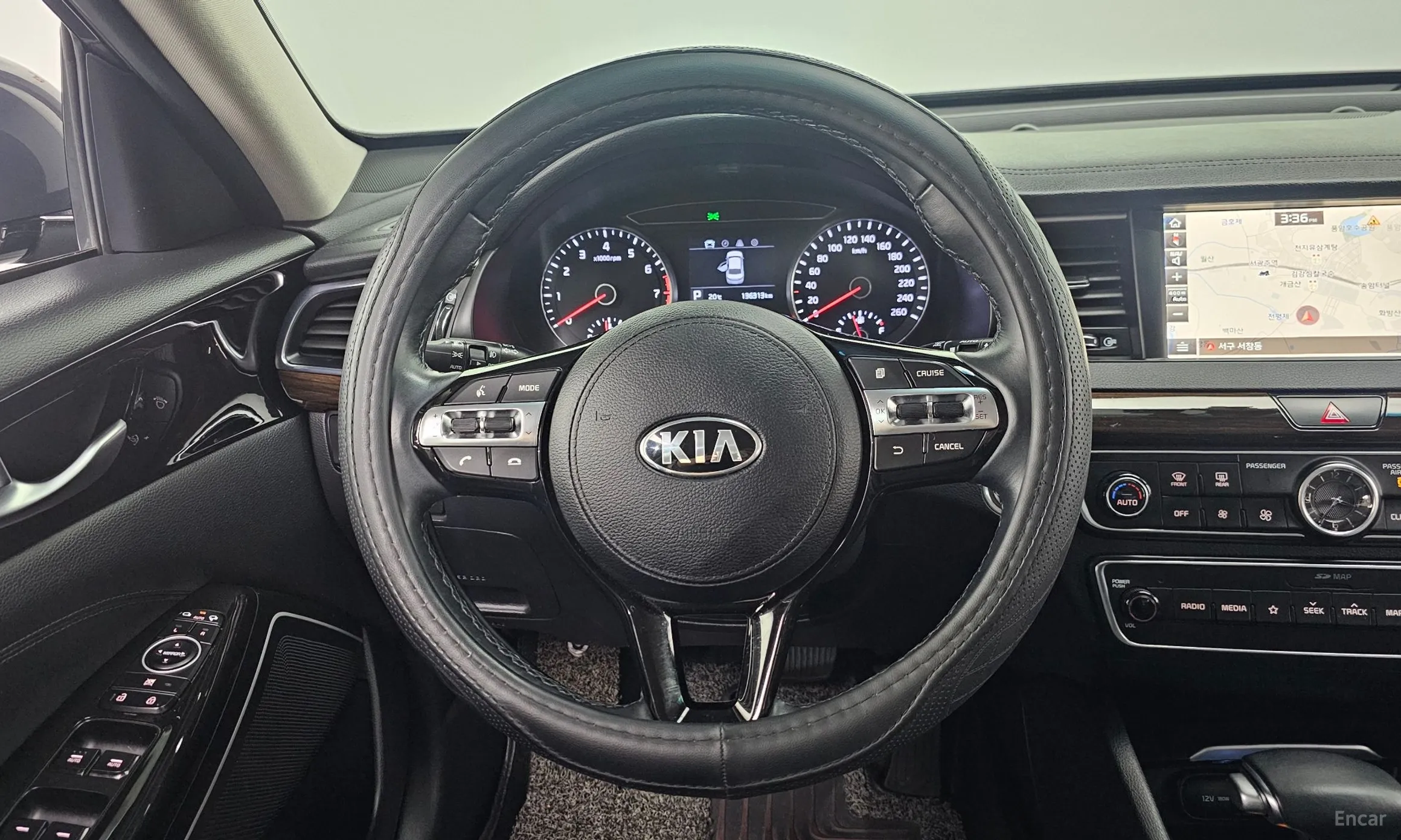 Kia K7 превью 13