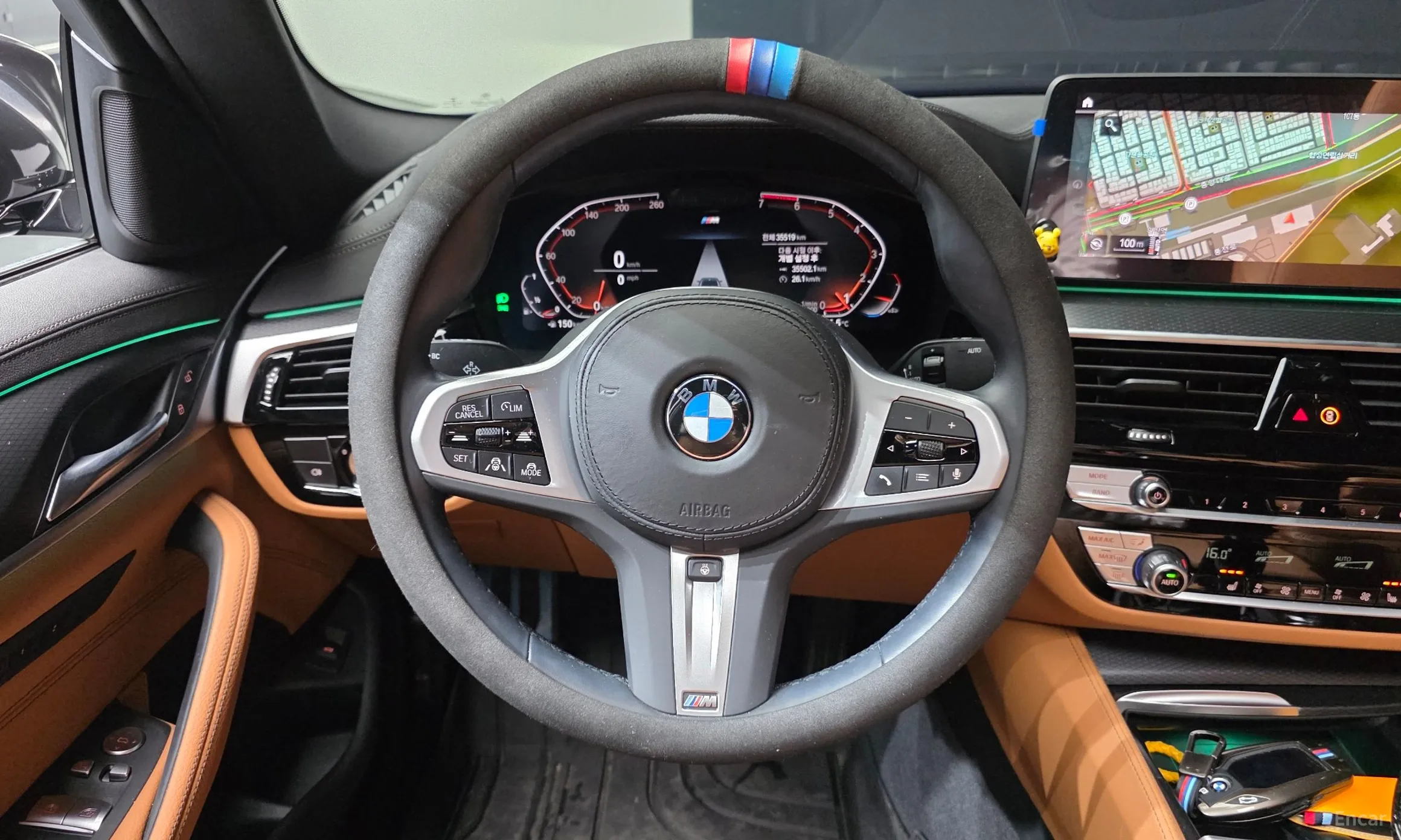 BMW 5 Series (G30) превью 13