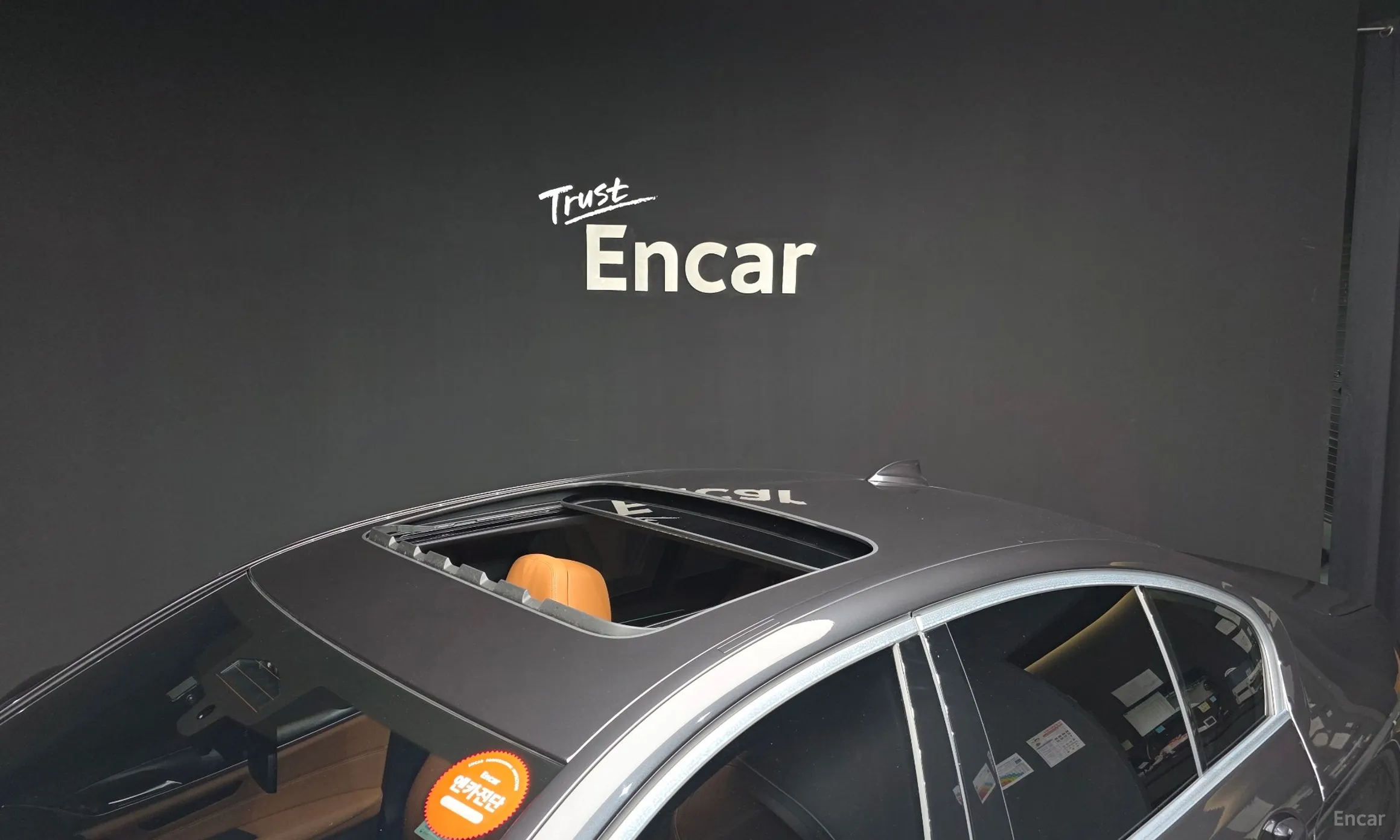 BMW 5 Series (G30) превью 19