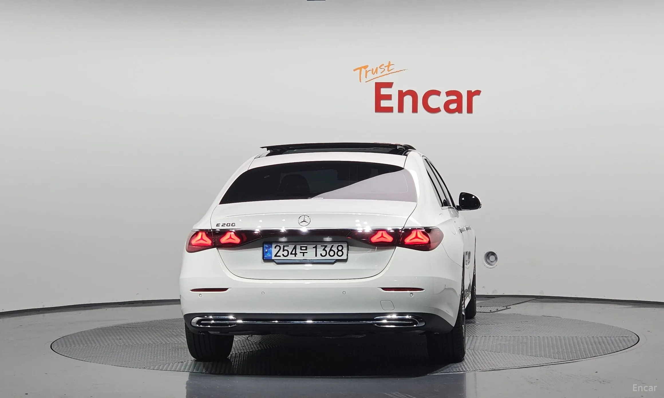 Mercedes Benz E-Class W214 превью 4