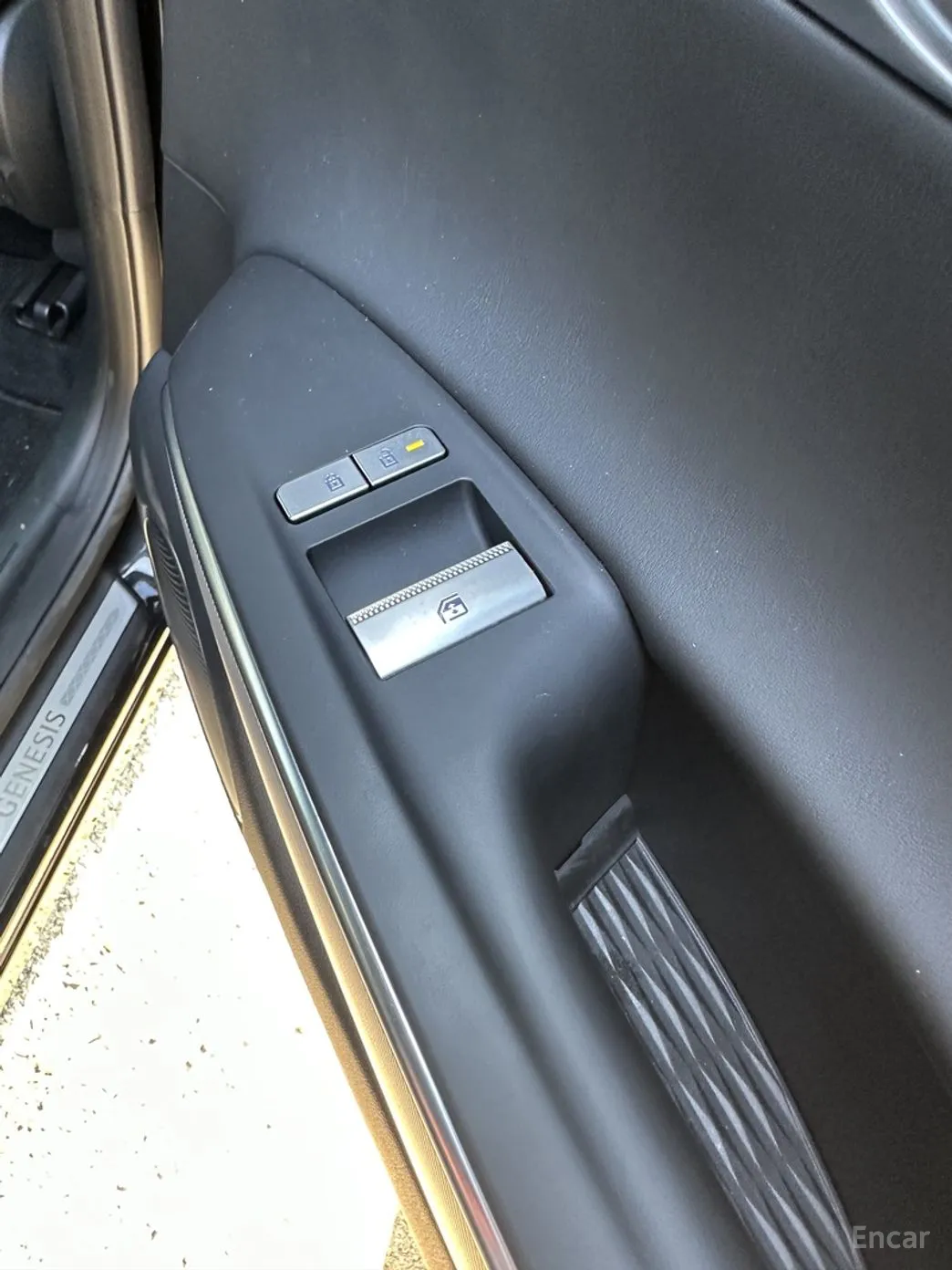 Genesis GV70 превью 15