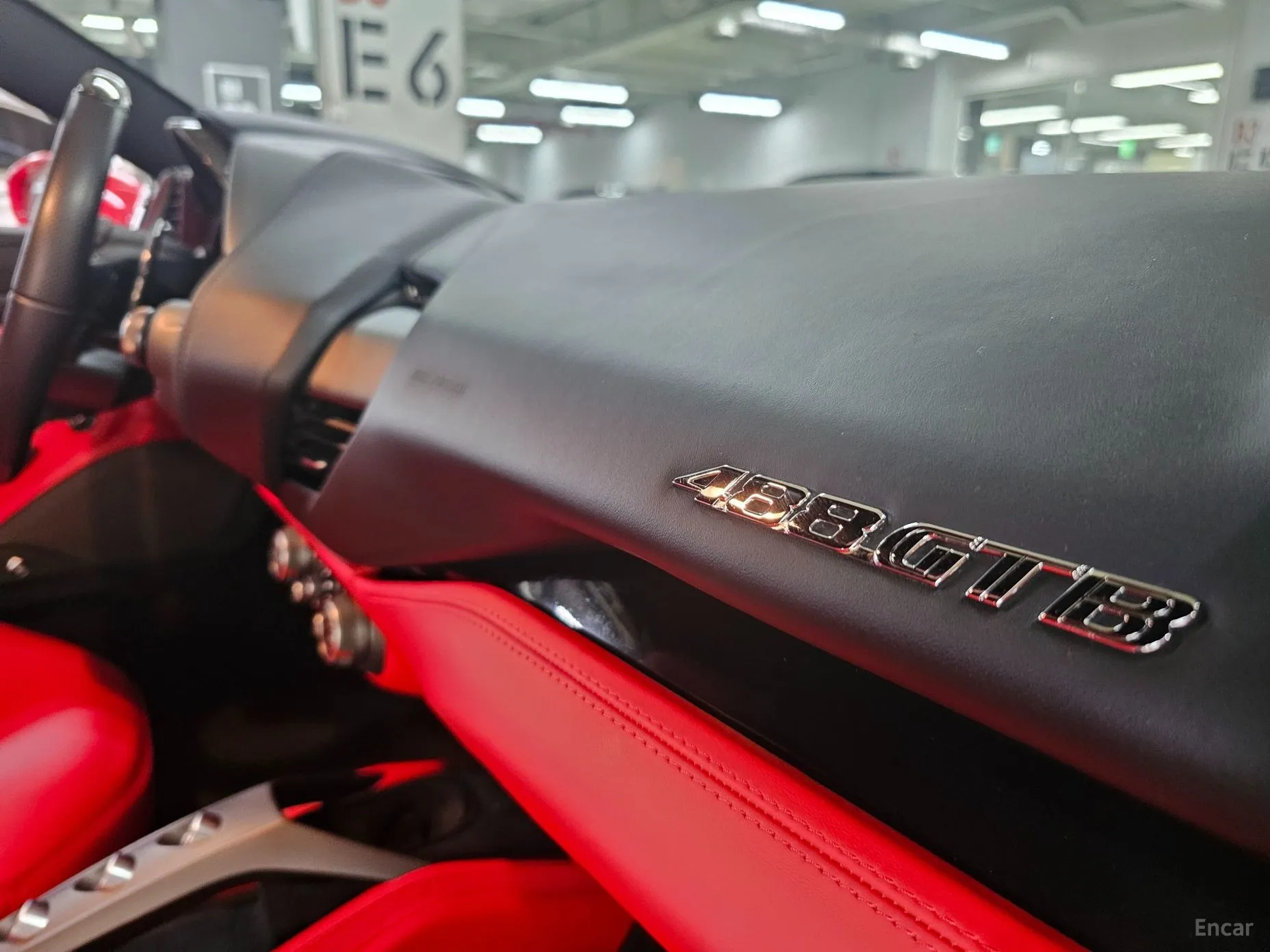 Ferrari 488 GTB превью 10