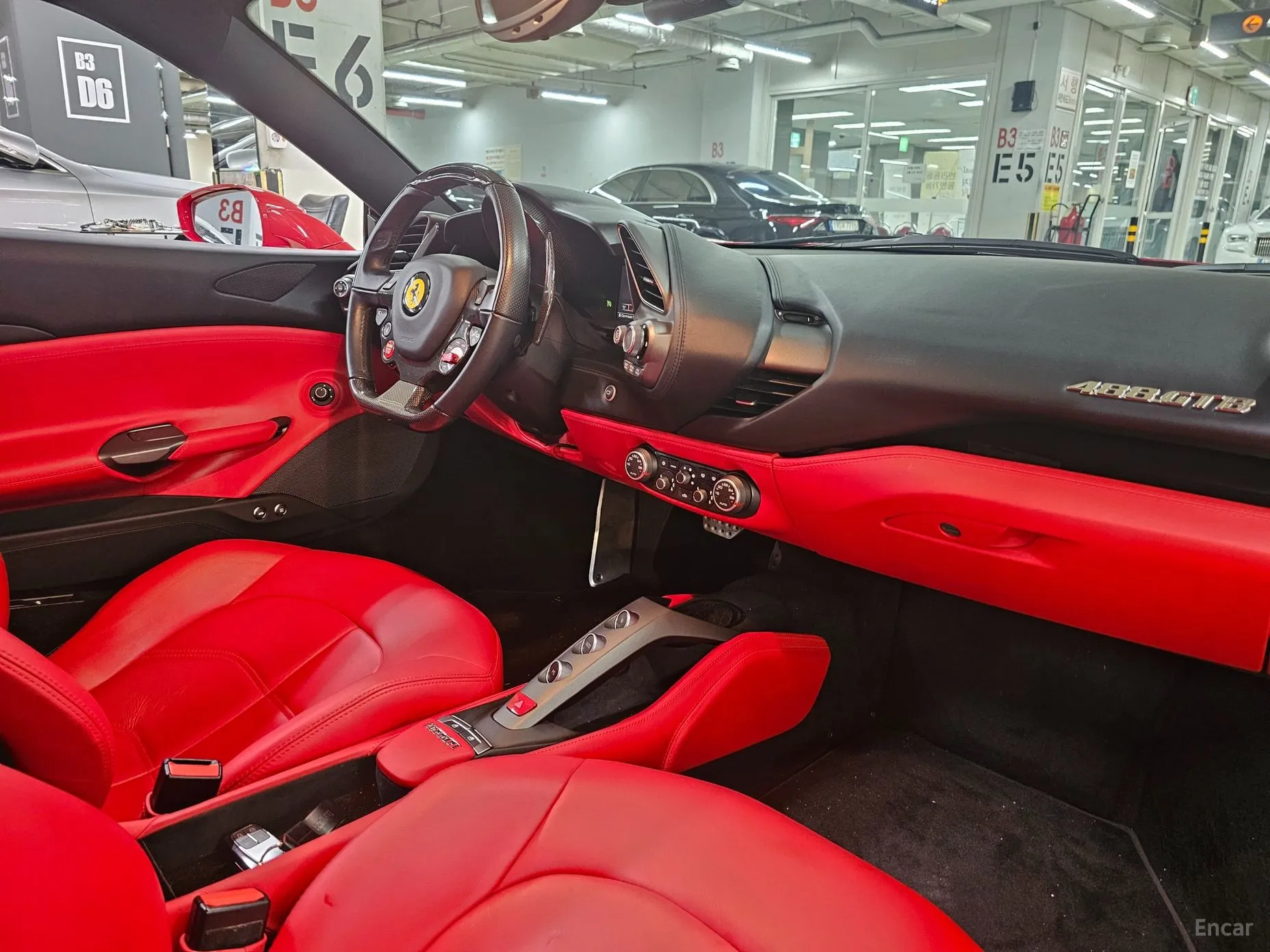 Ferrari 488 GTB превью 19