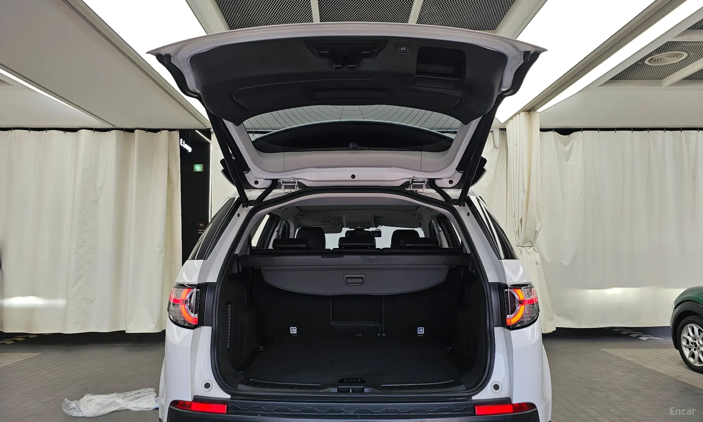 Land Rover Discovery Sports превью 20