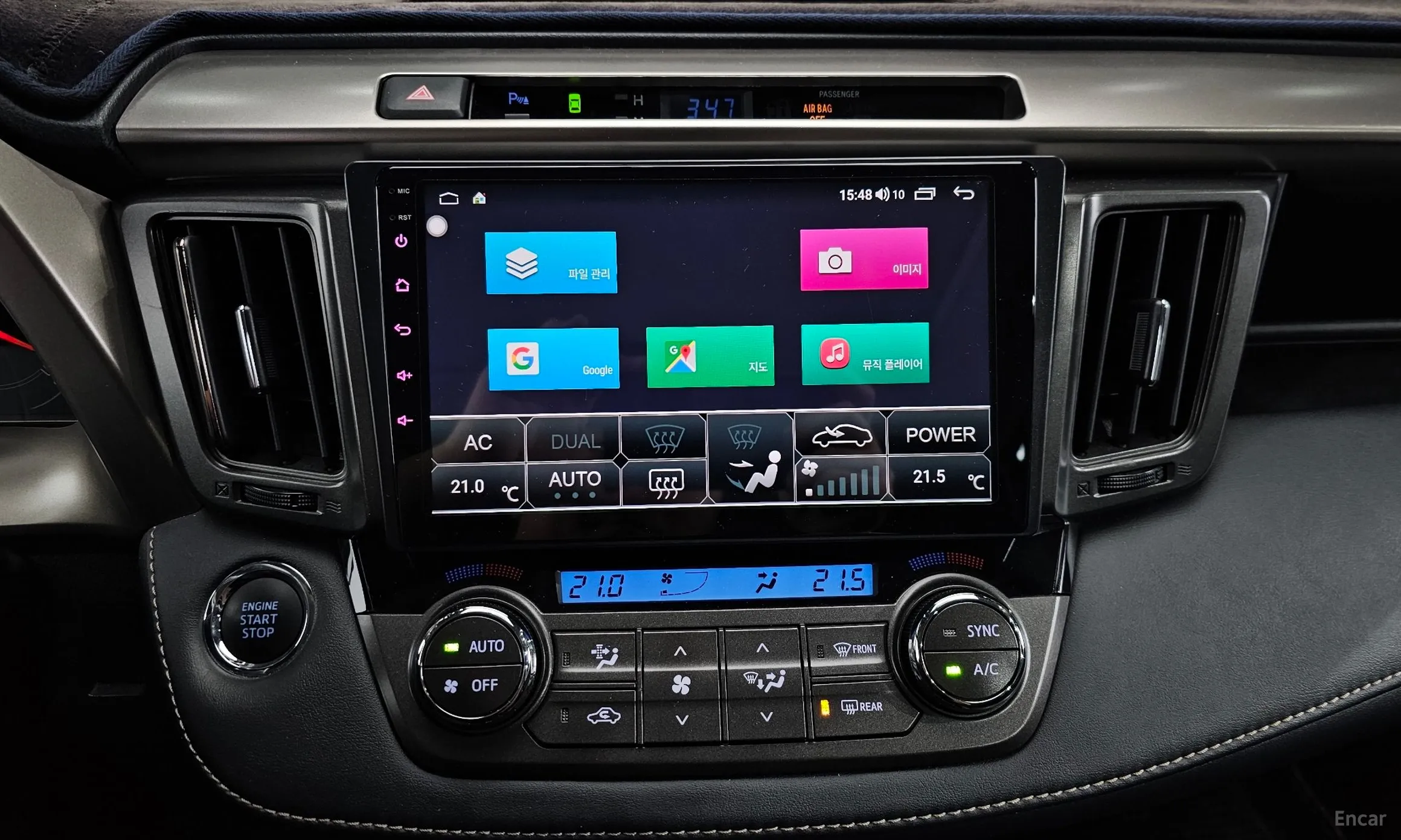 Toyota RAV4 превью 14