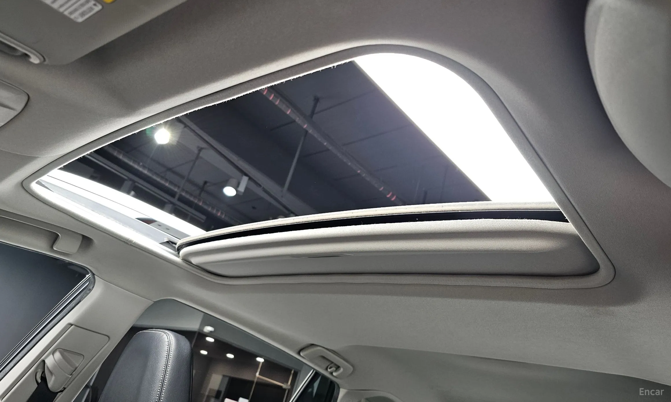 Toyota RAV4 превью 19