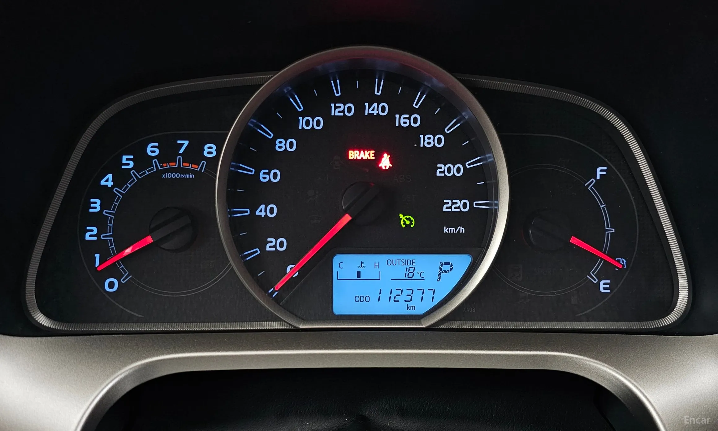 Toyota RAV4 превью 8