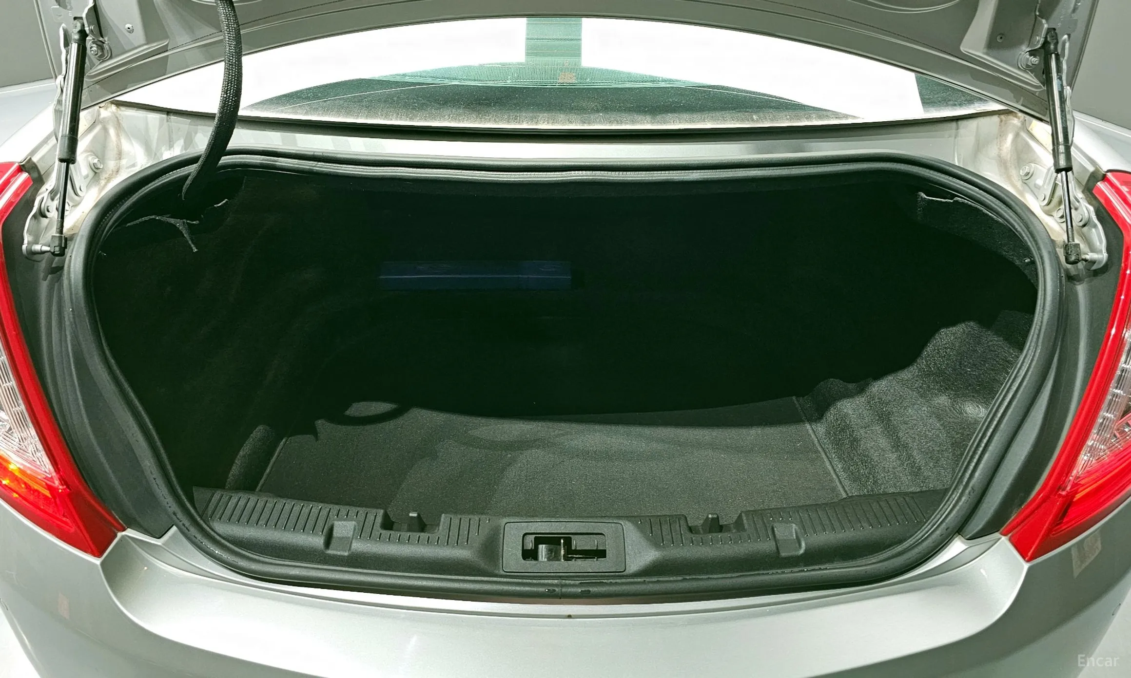 Lincoln New MKS превью 20