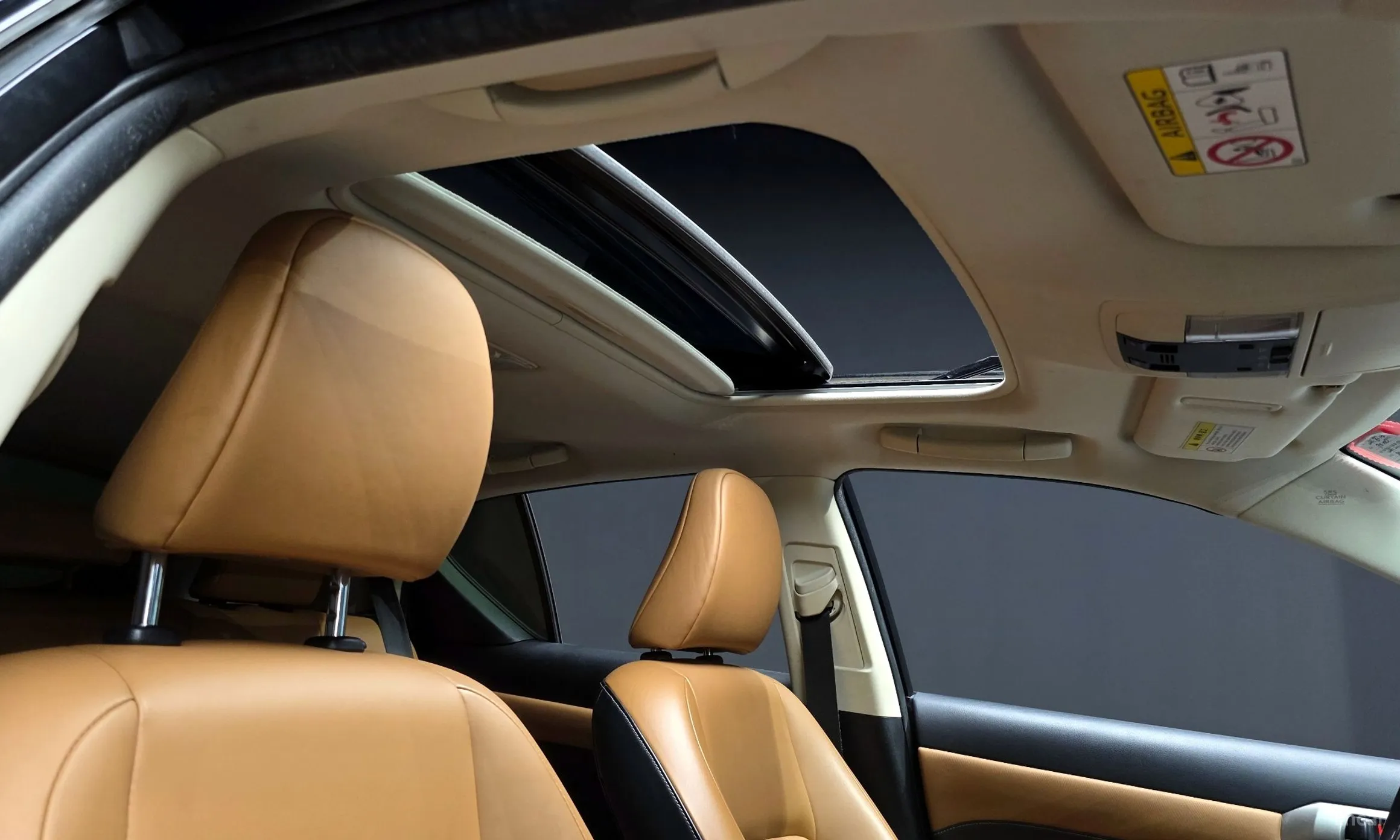 Lexus CT200h превью 20