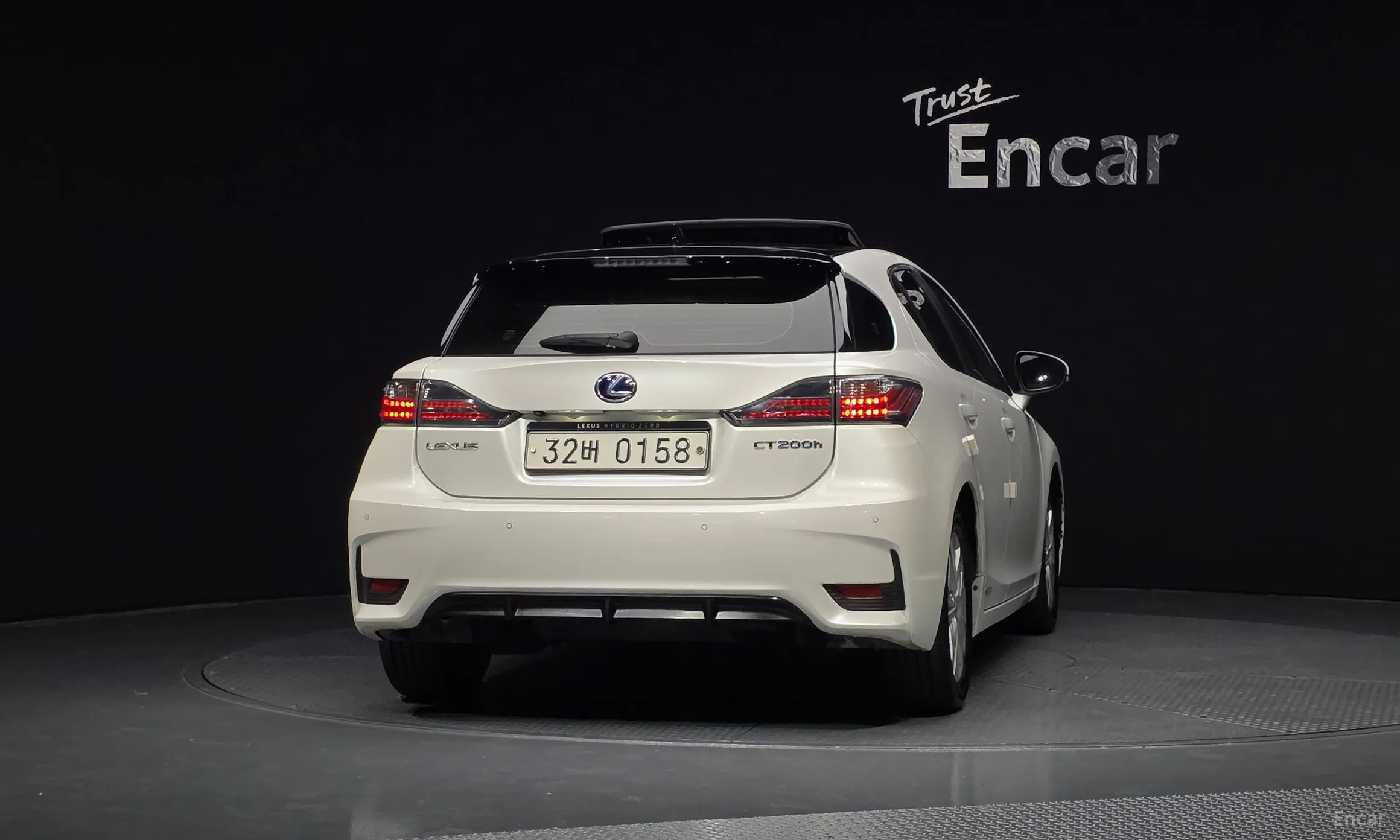 Lexus CT200h превью 4